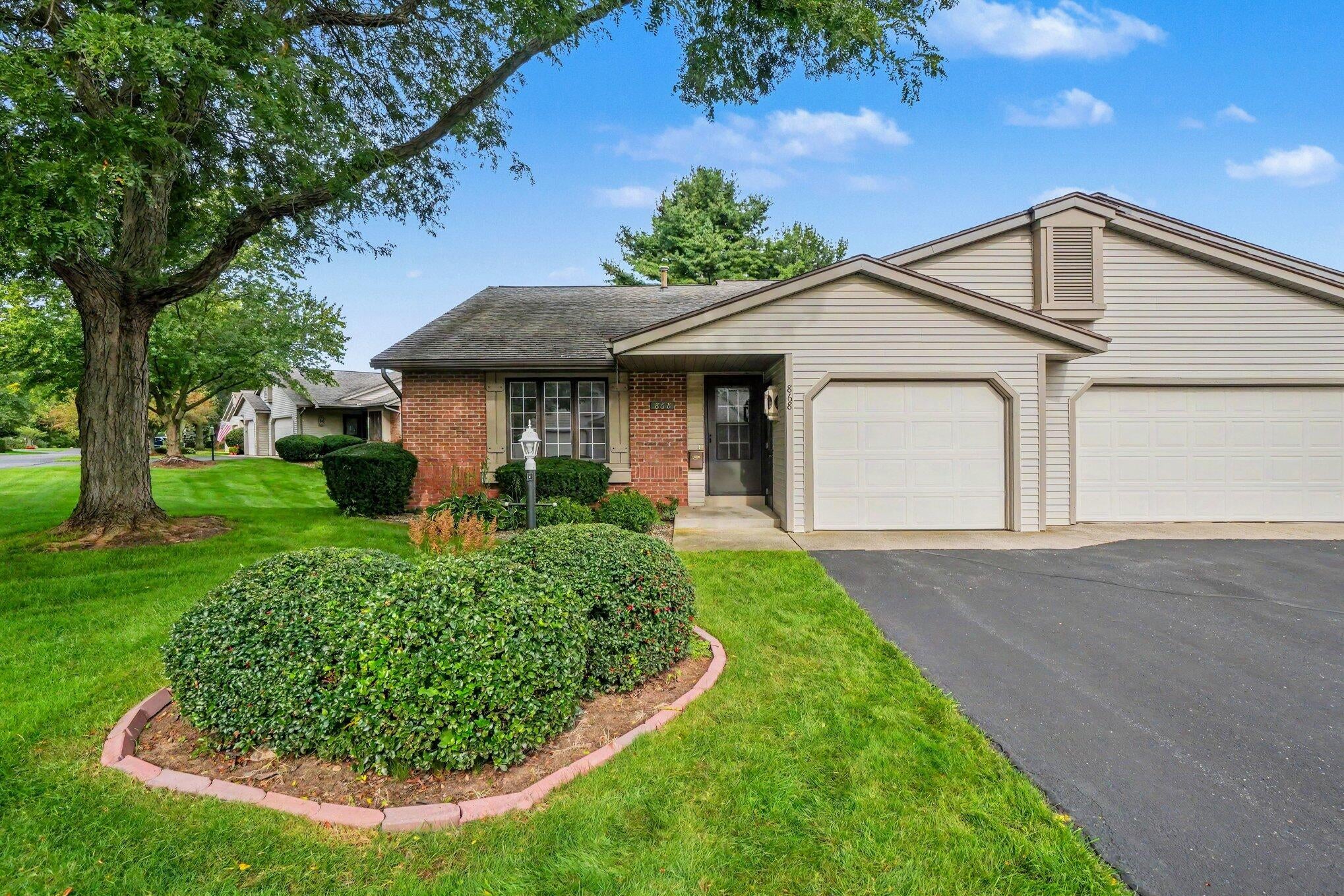 868 Harvest Drive — photo