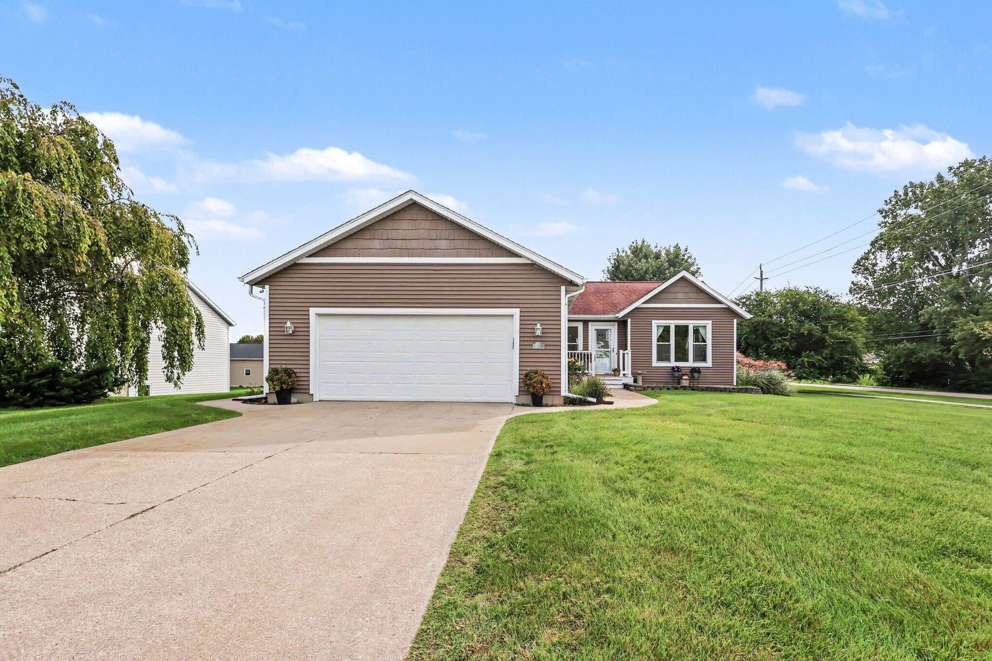 1618 Claystone Court — photo