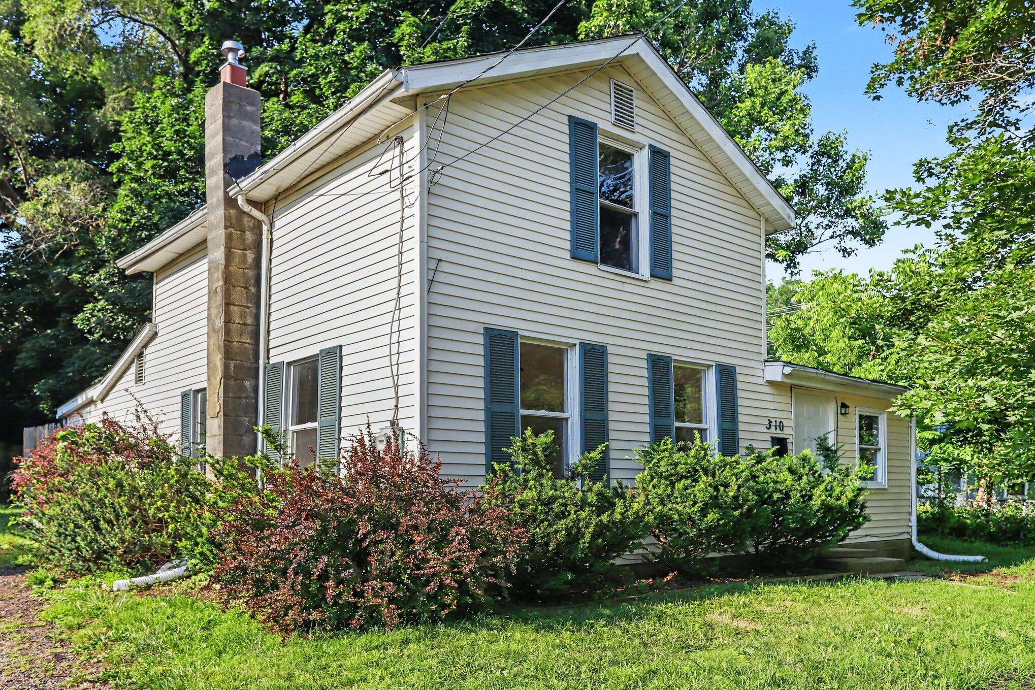 310 Locust Street — photo