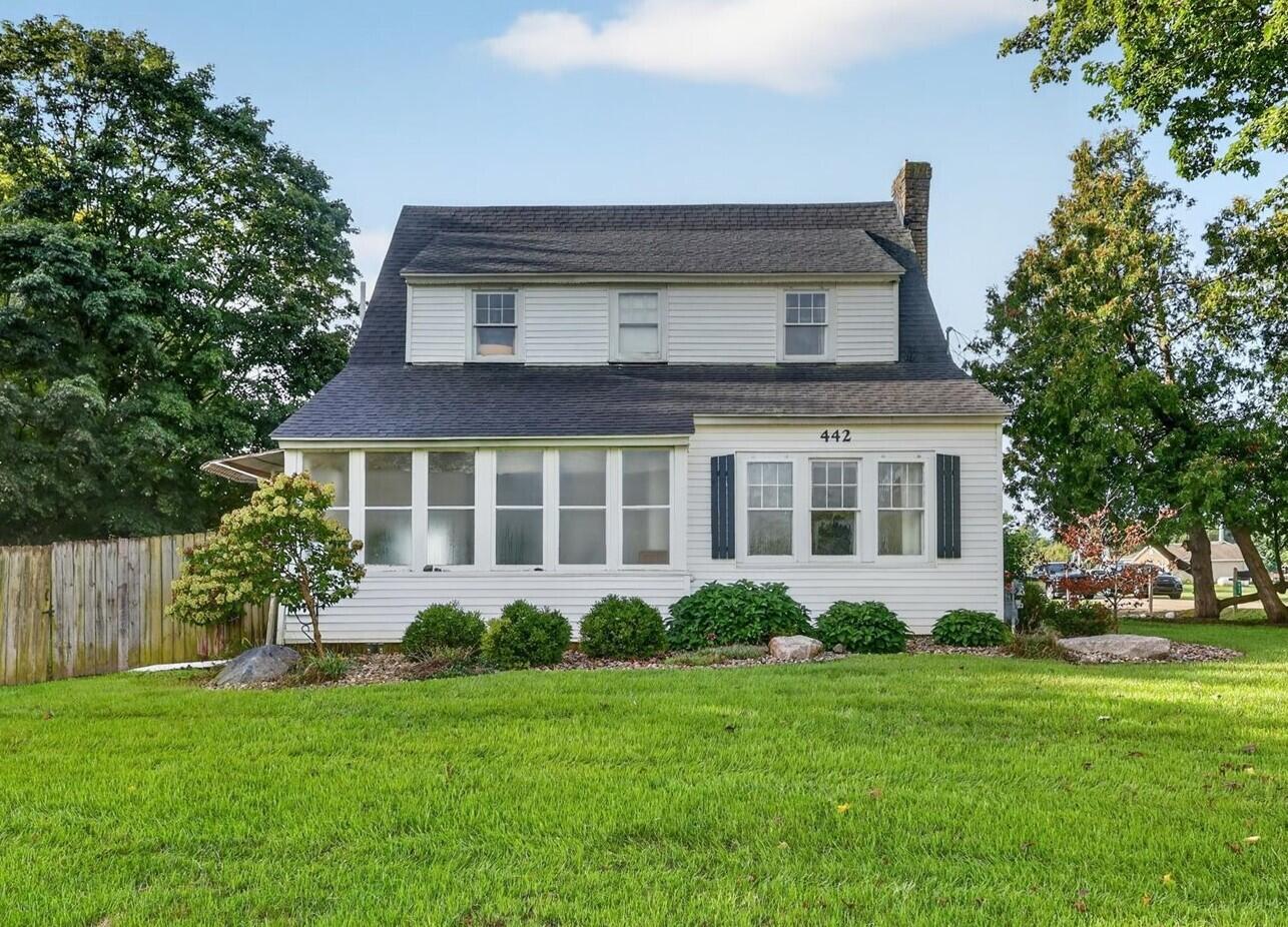 442 Riverview Drive — photo