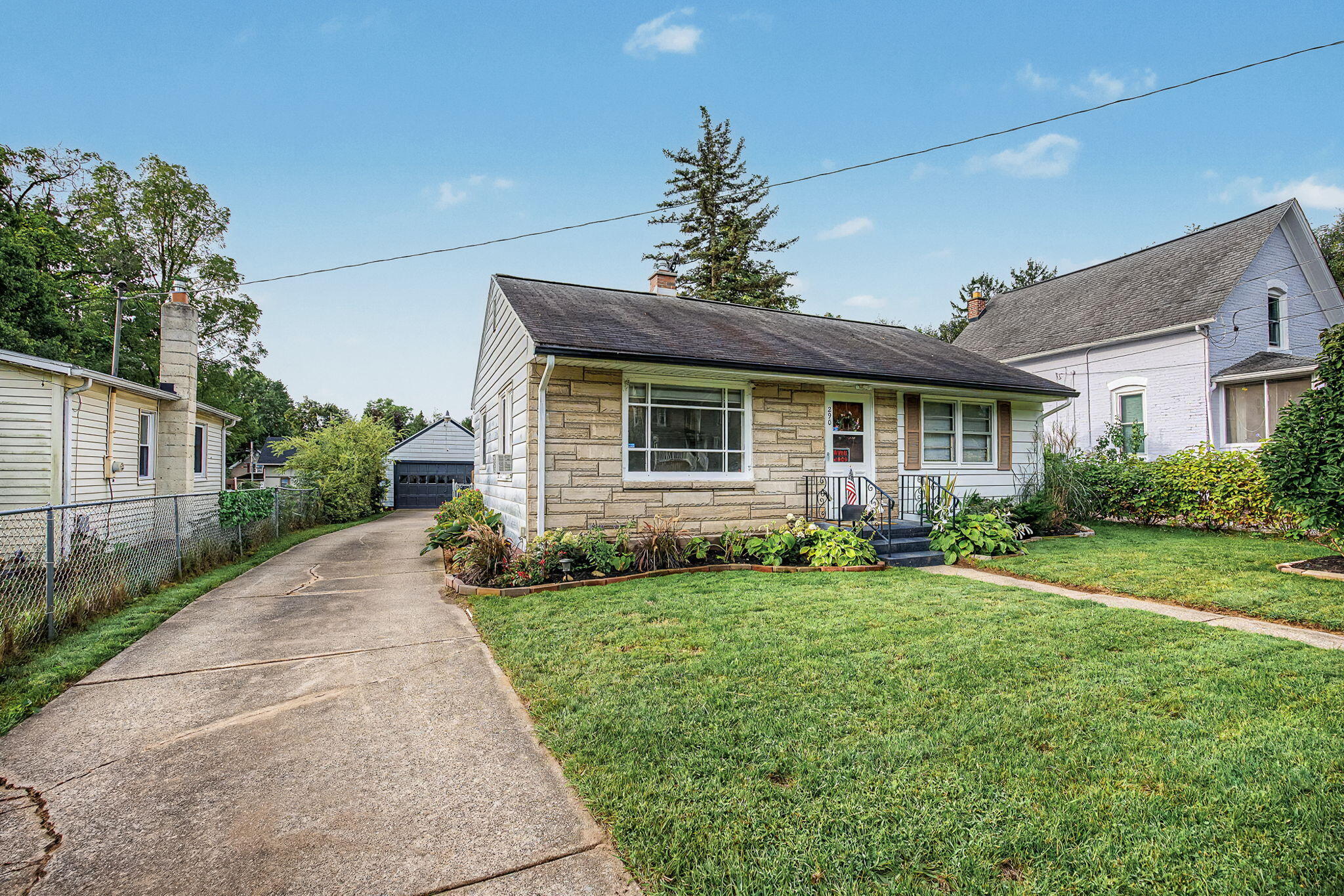290 Laurel Drive — photo