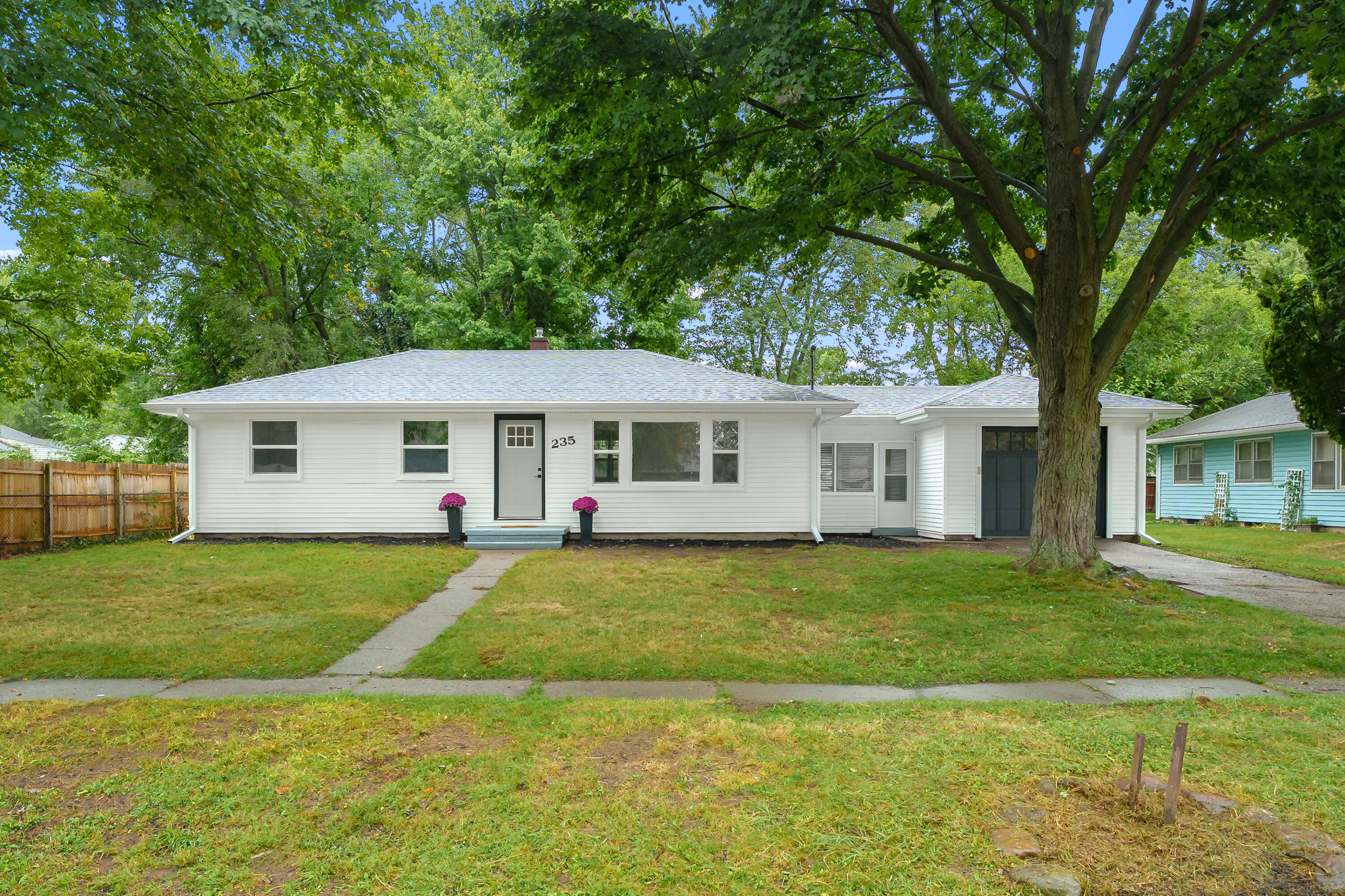 235 Connecticut Drive — photo