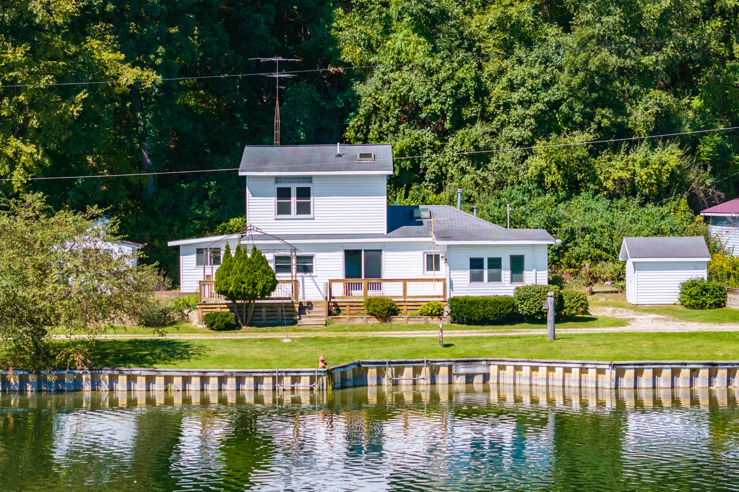 2351 Bristol Lake Road — photo