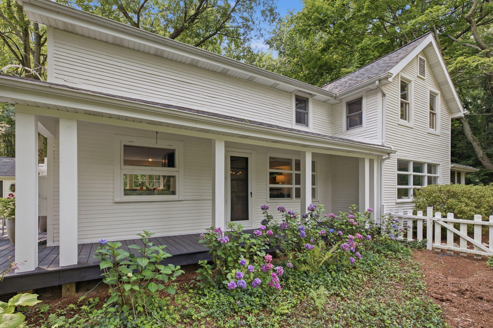 15752 Locke Road — photo