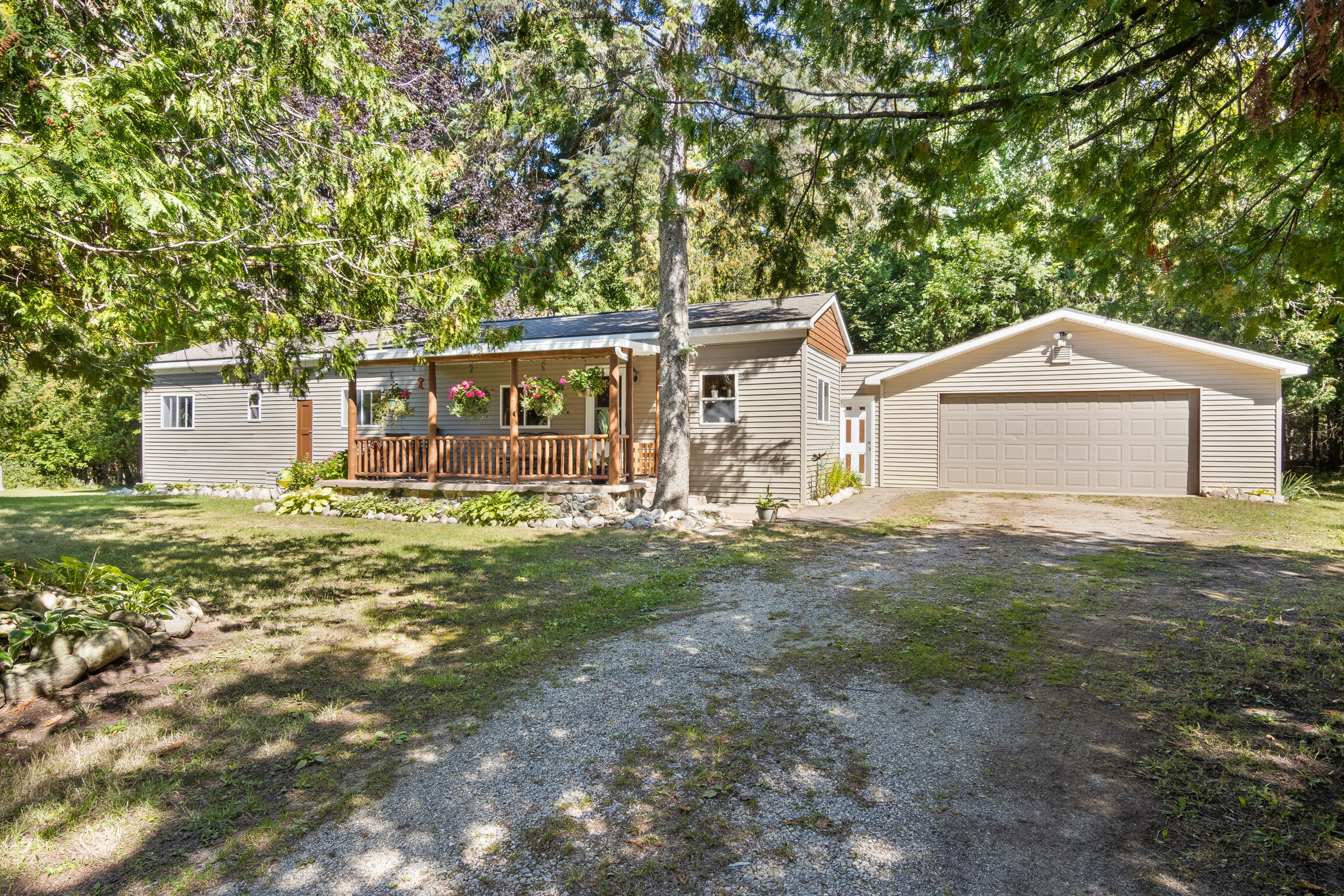 10262 Burgess Road — photo