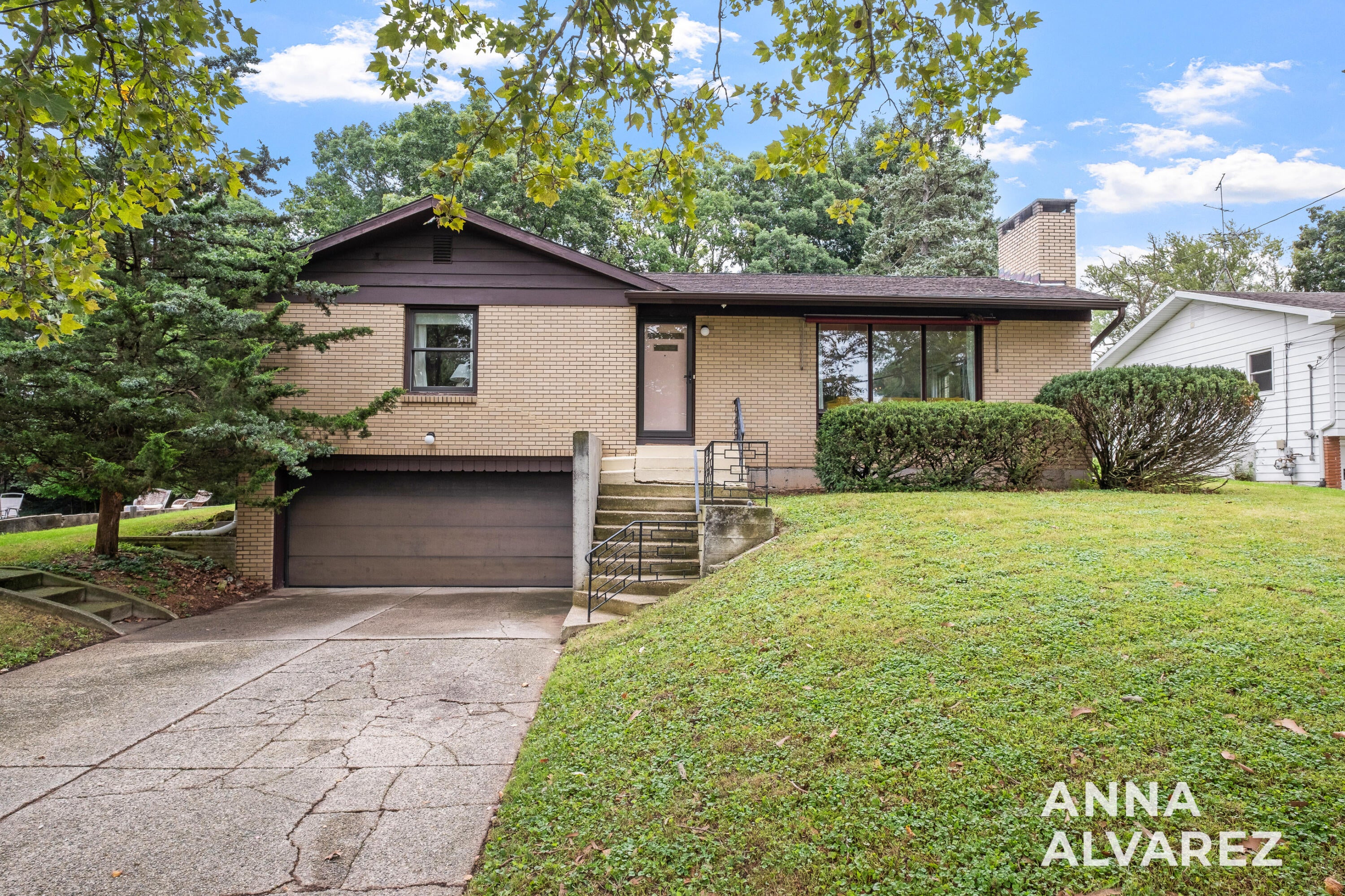 3404 Senora Avenue SE — photo
