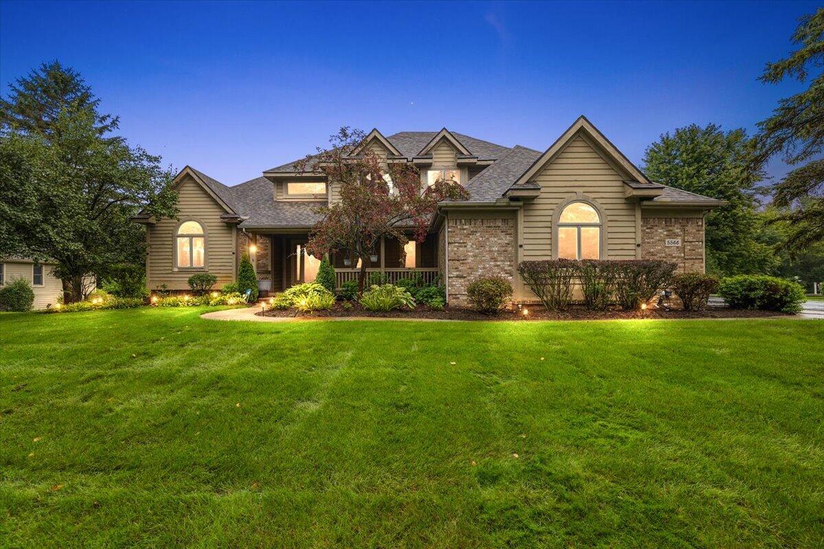 5566 Creekview Drive — photo
