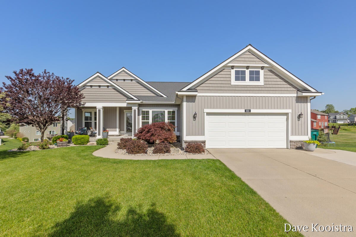 1011 Dreamfield Drive SE — photo
