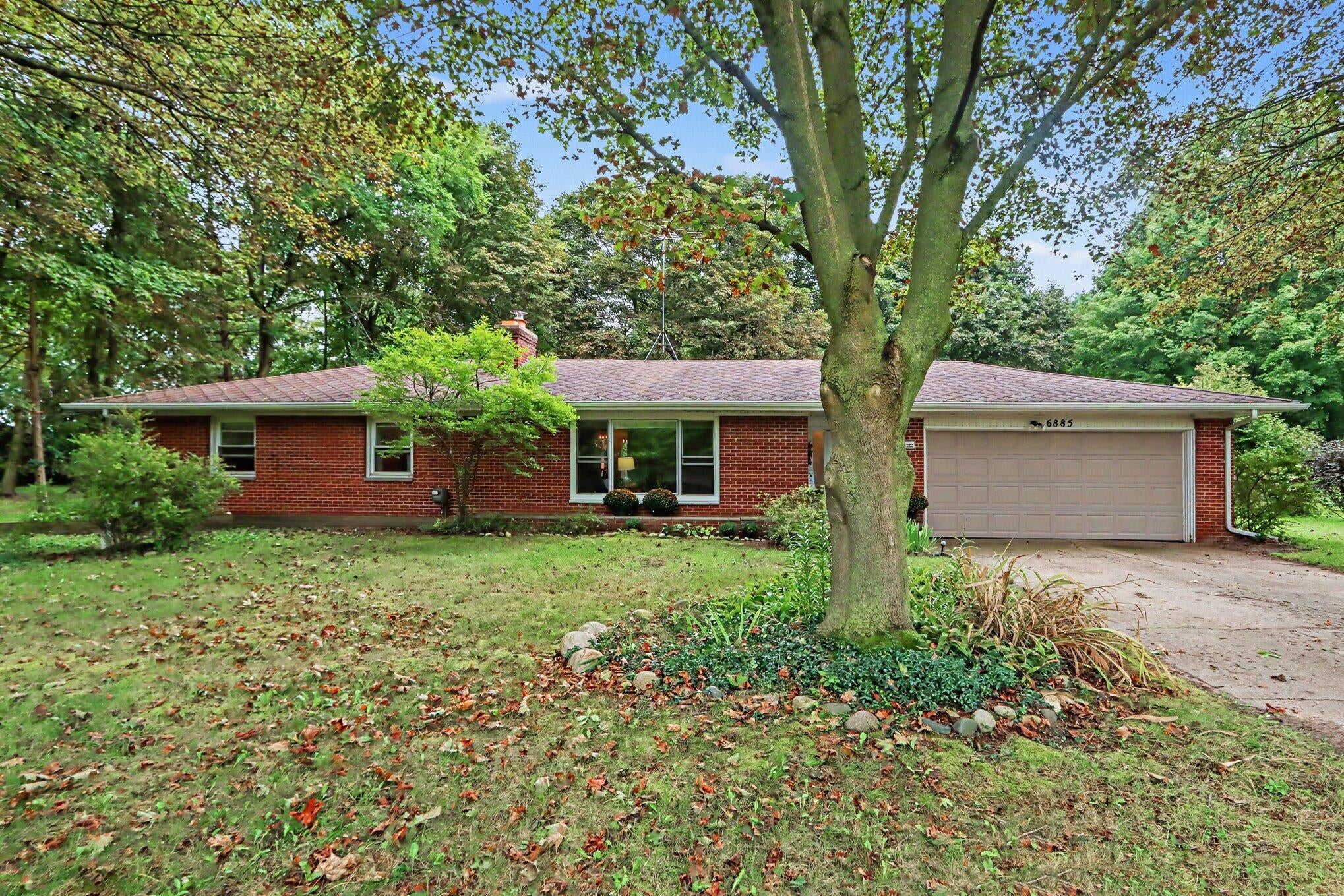6885 Ravine Road — photo