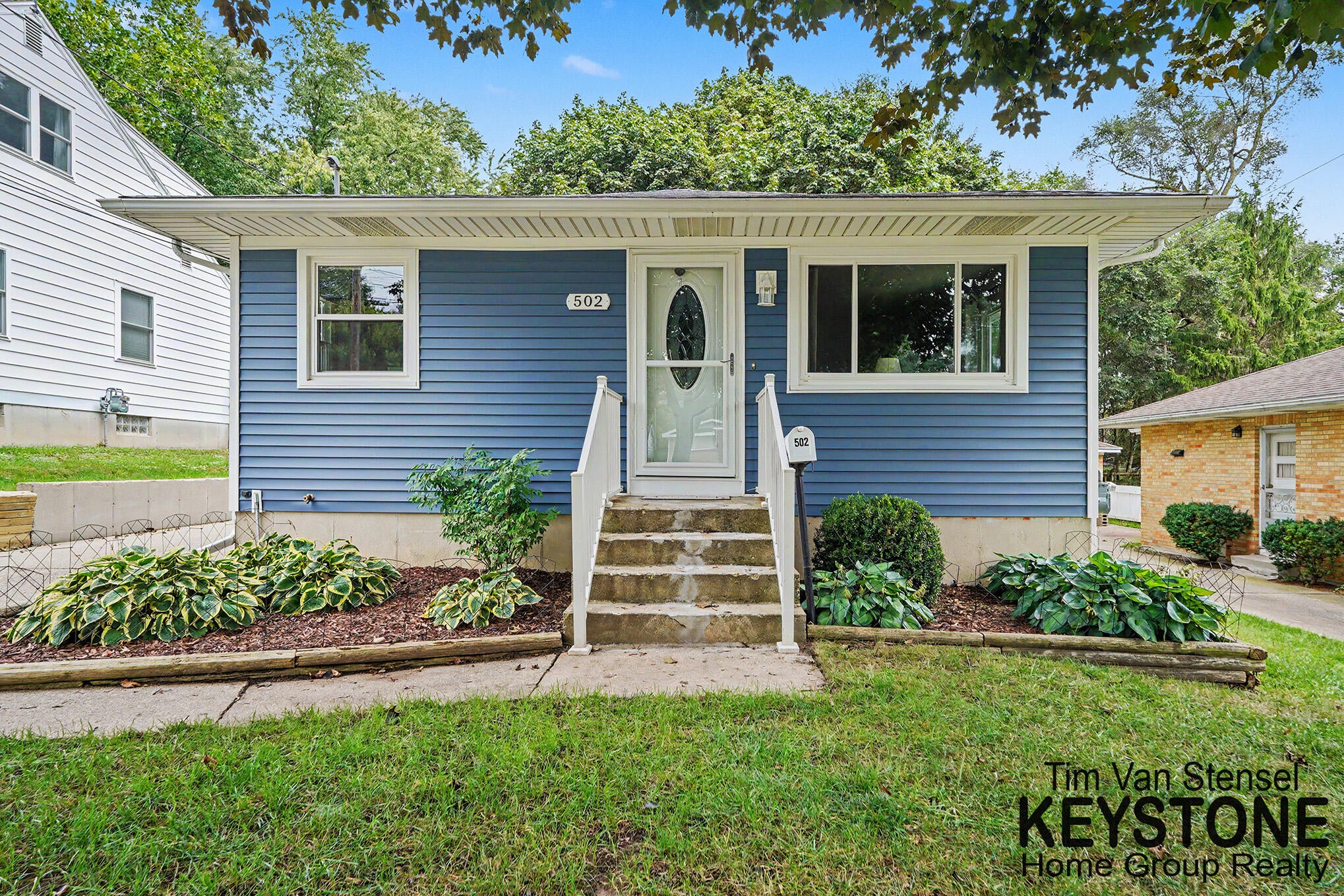502 Tuttle Avenue NE — photo