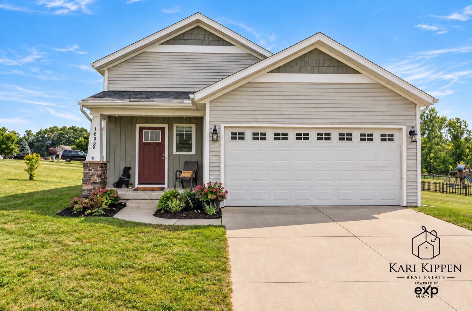 1698 Trent Ridge Court NE — photo