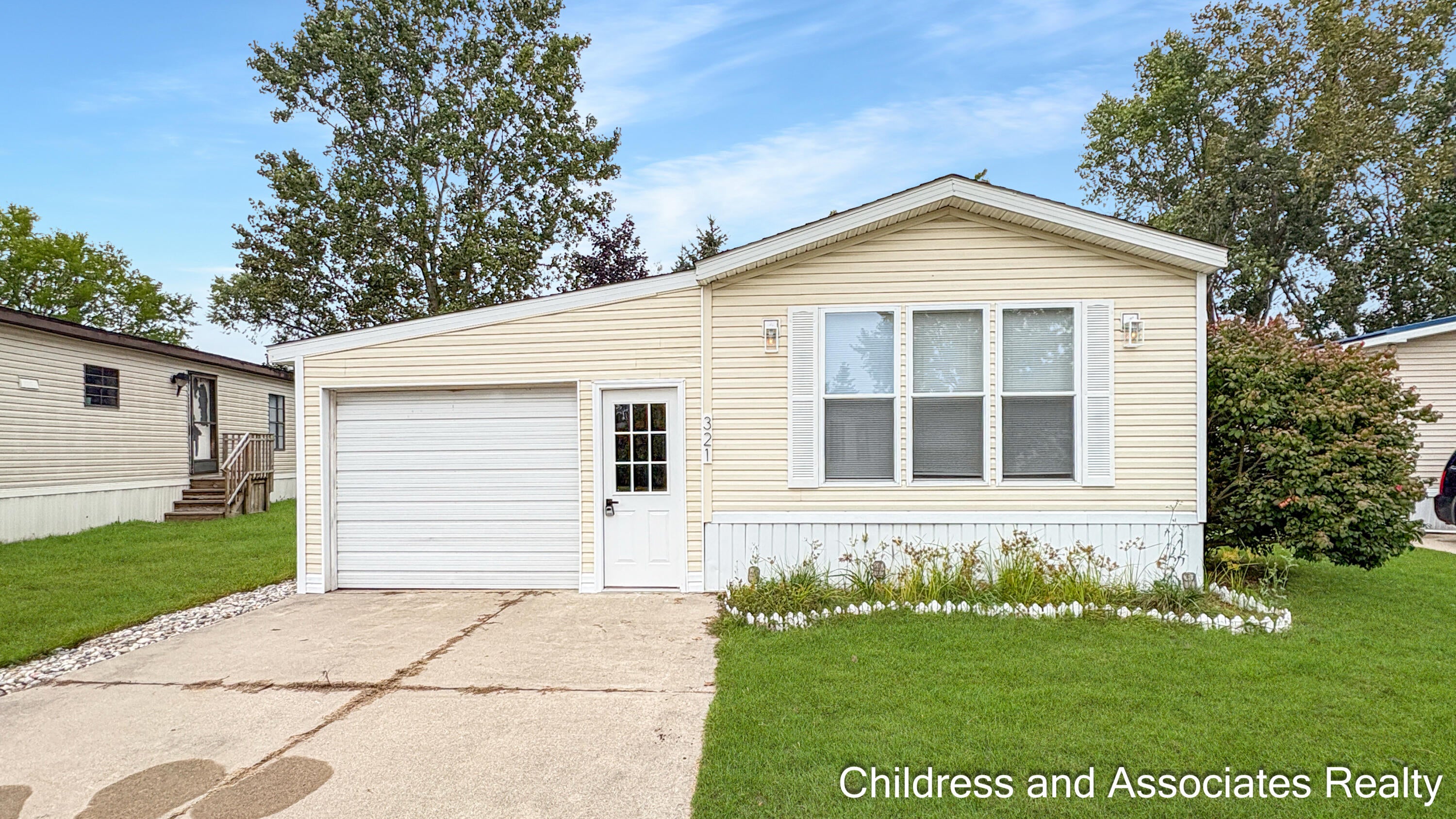 321 Valley Oak Drive — photo