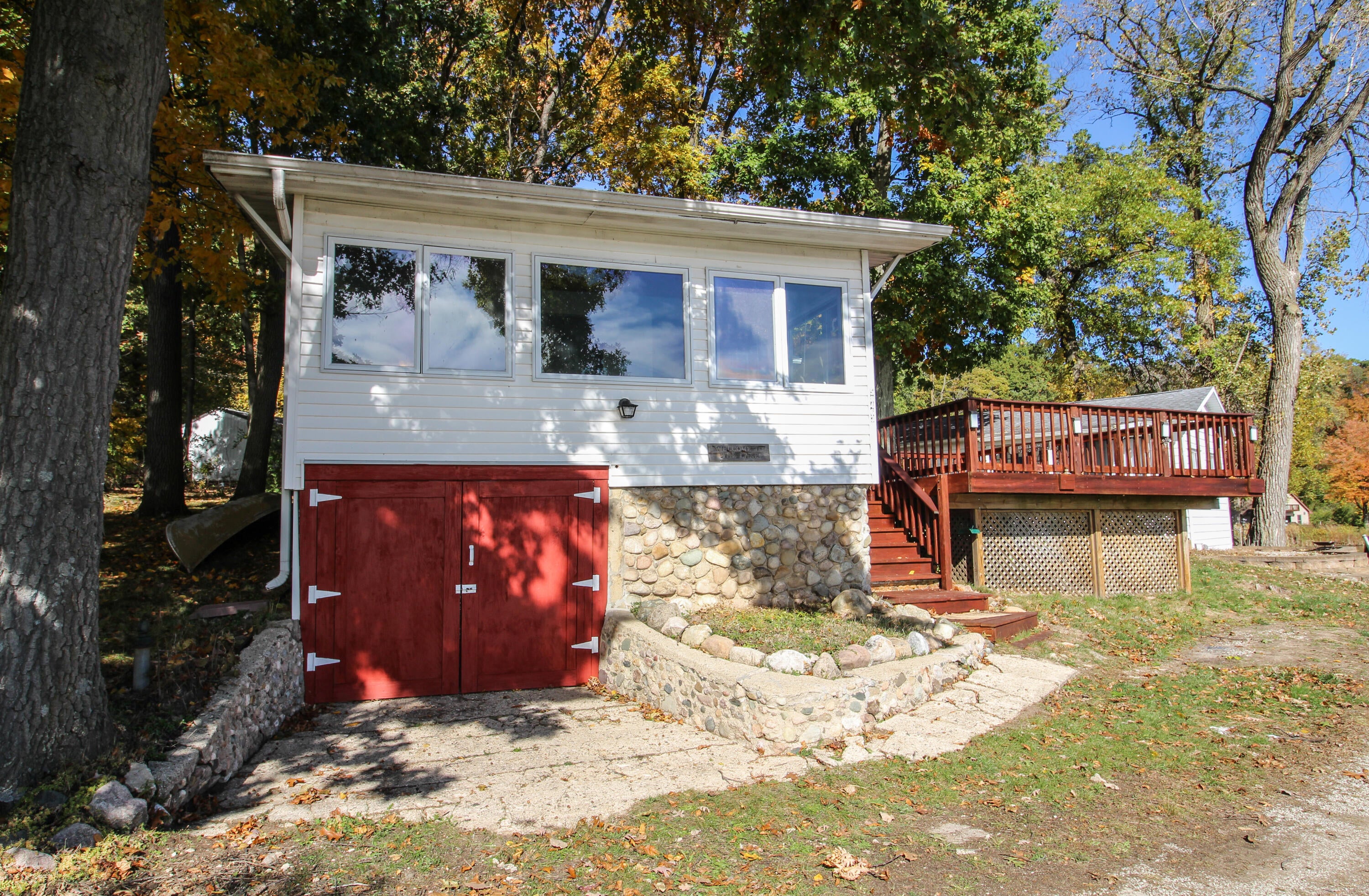 58463 Loop Road — photo