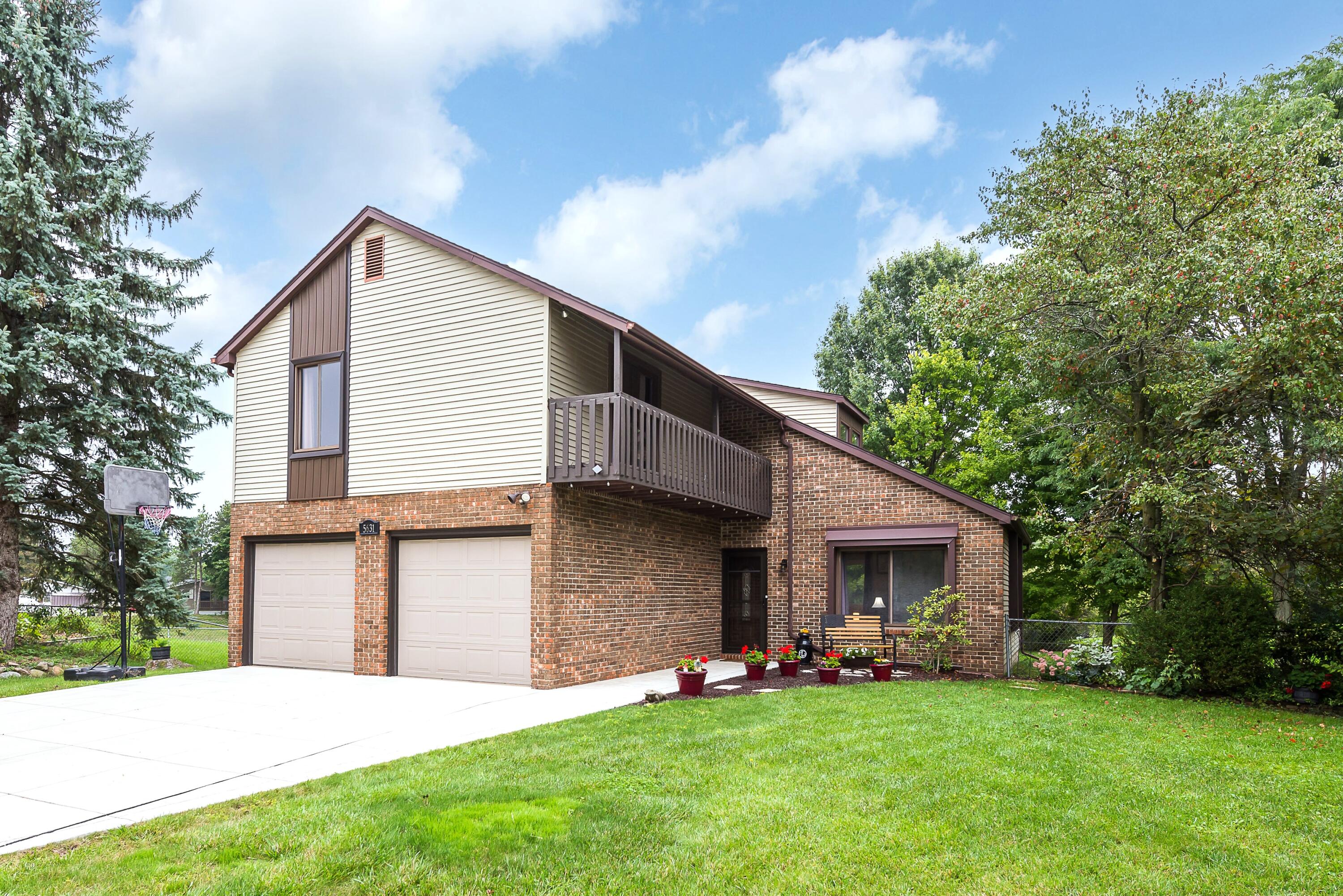 5631 Winslow Court — photo