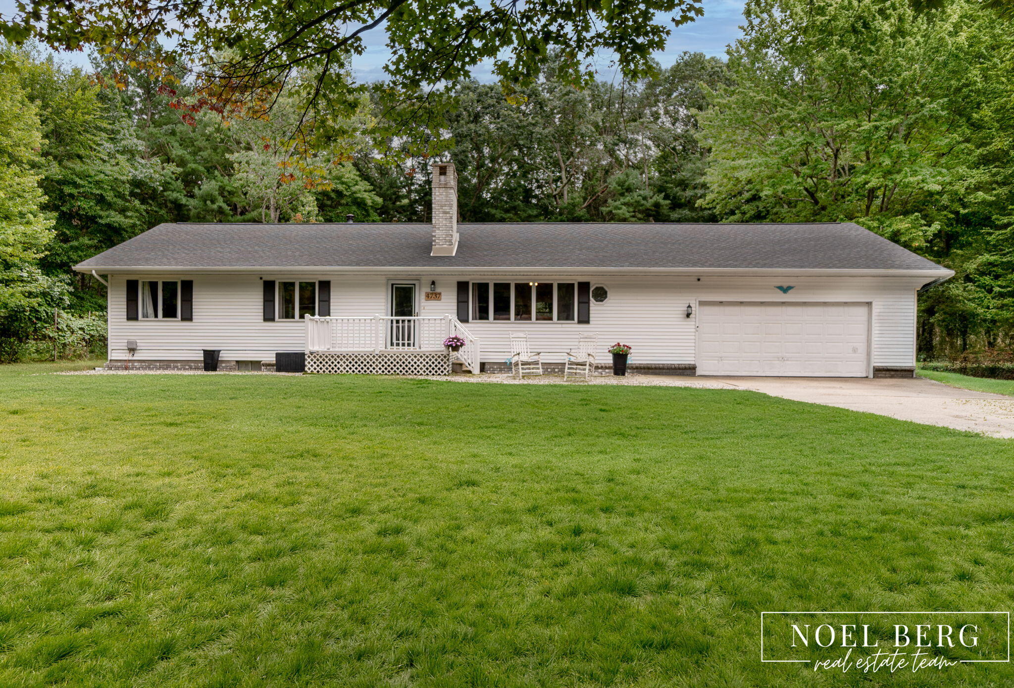 4737 W Giles Road — photo