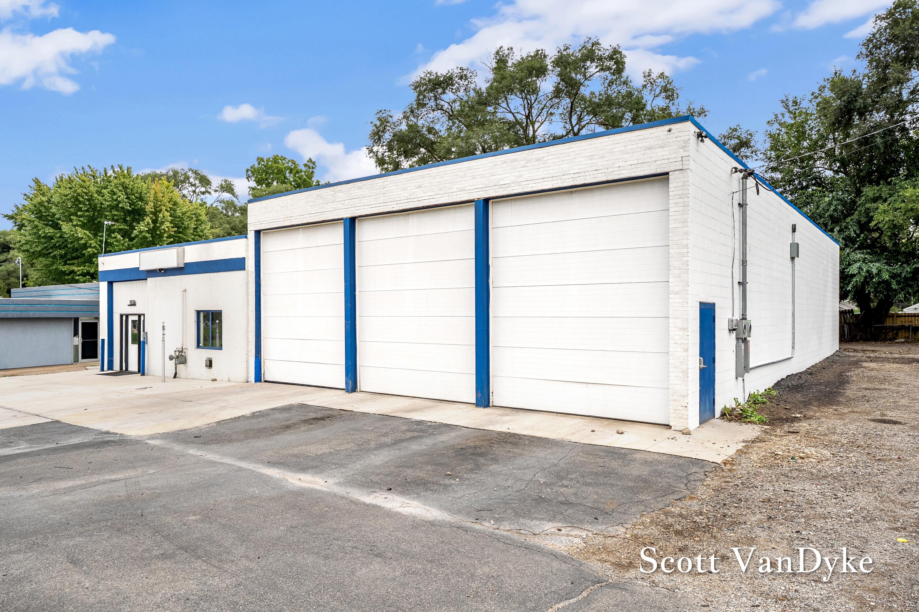 1536 Marquette Street SW — photo
