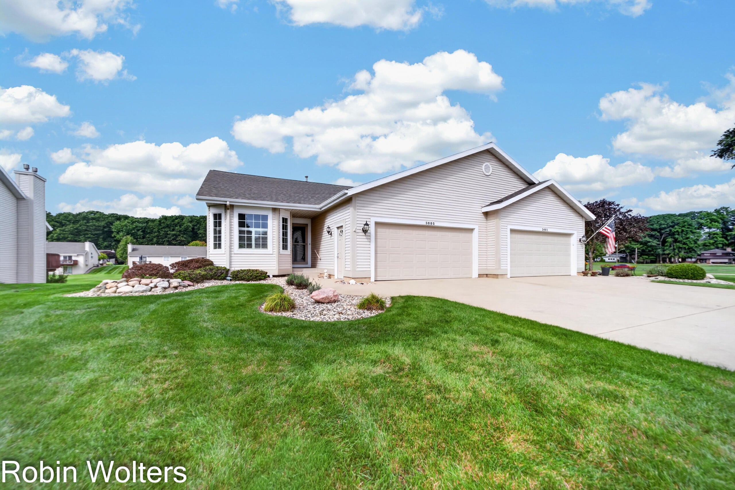 3685 Fairway Drive — photo