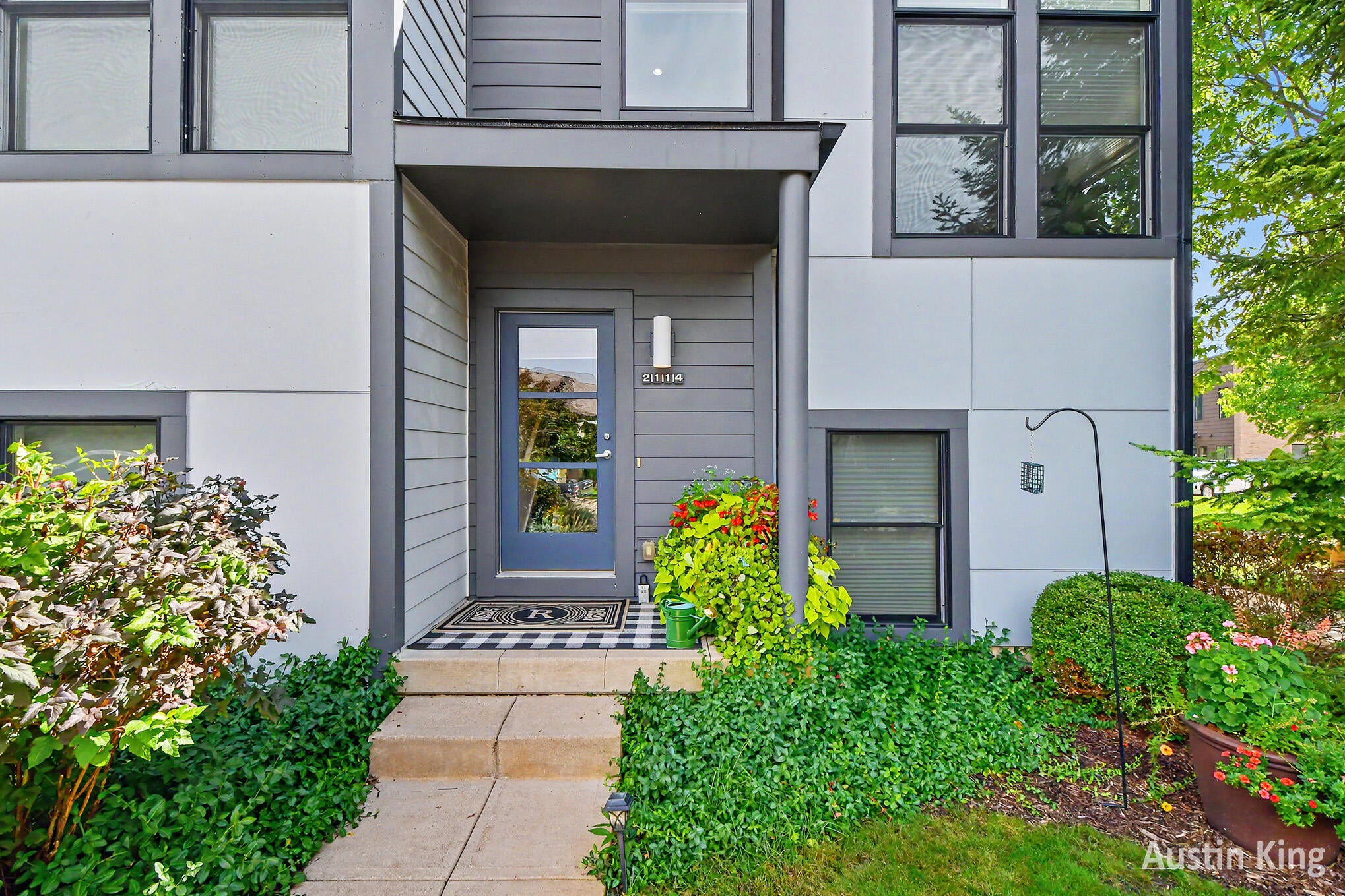2114 New Town Drive NE — photo