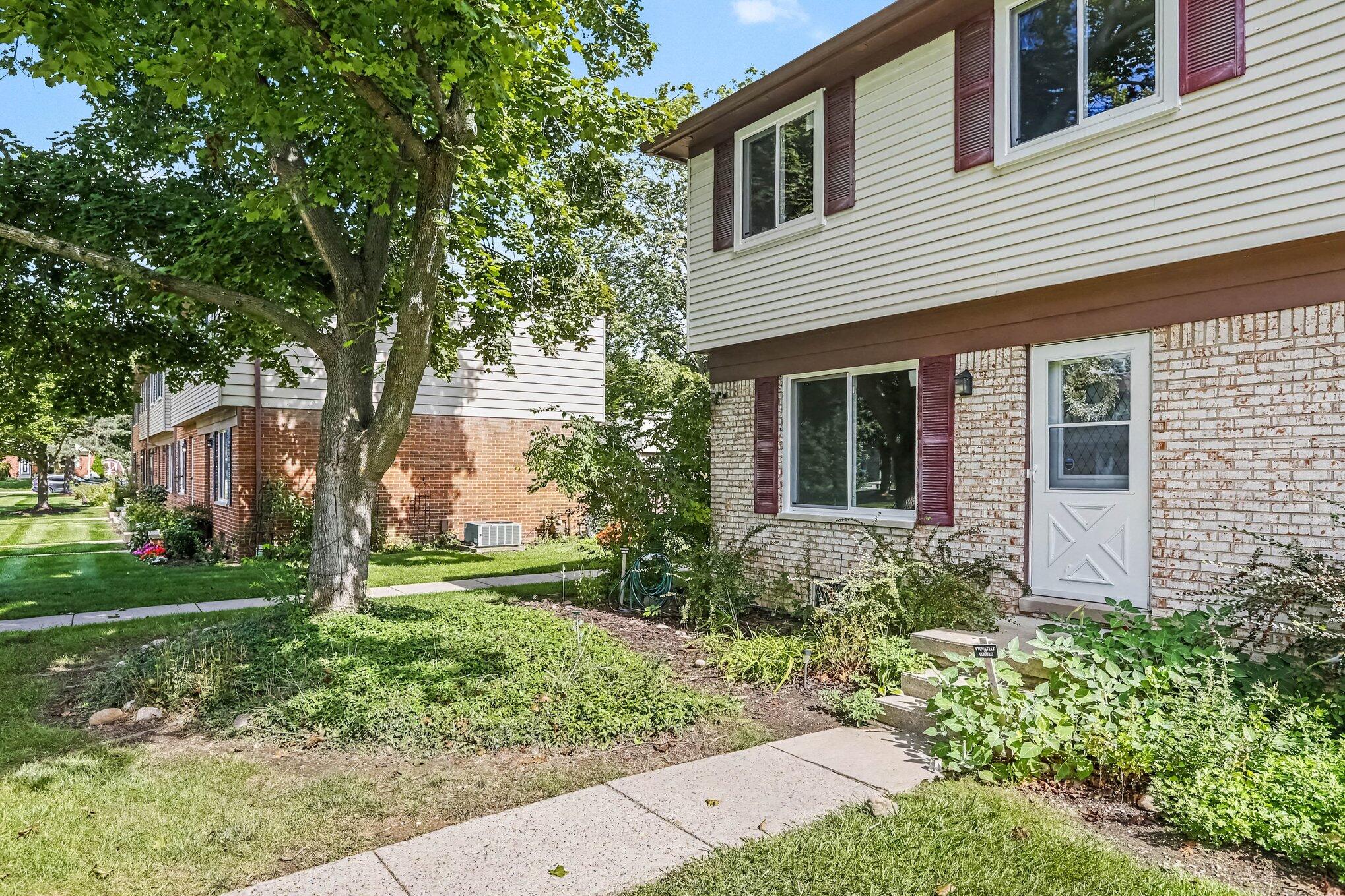 197 Sheffield Drive — photo
