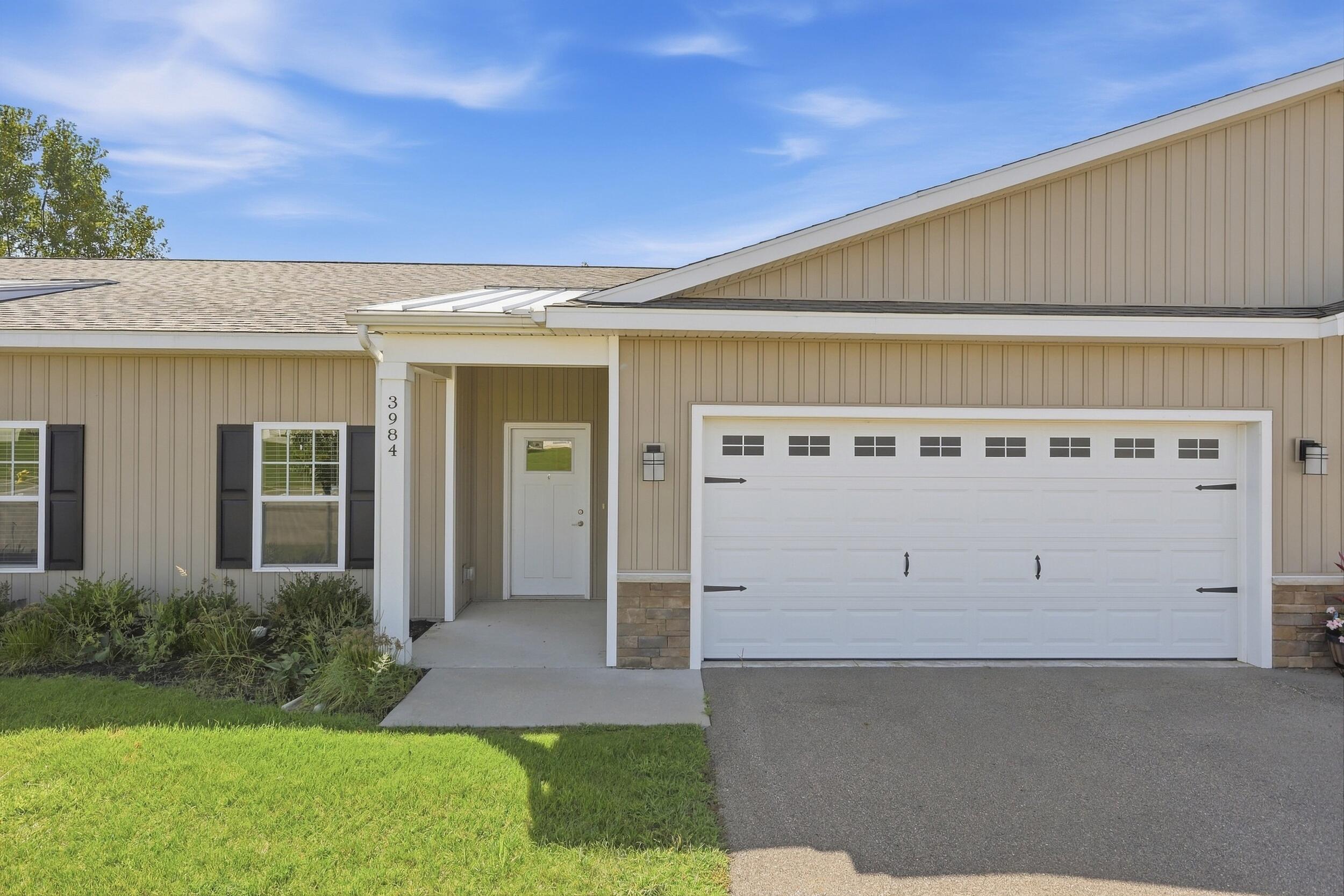 3984 Reserve Drive — photo