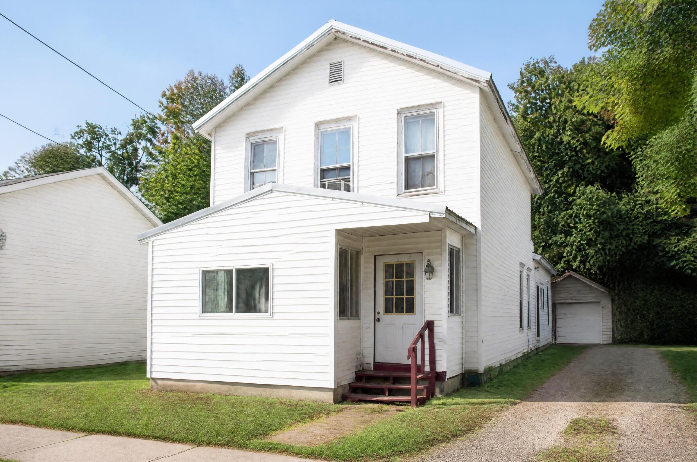 111 N Jackson Street — photo