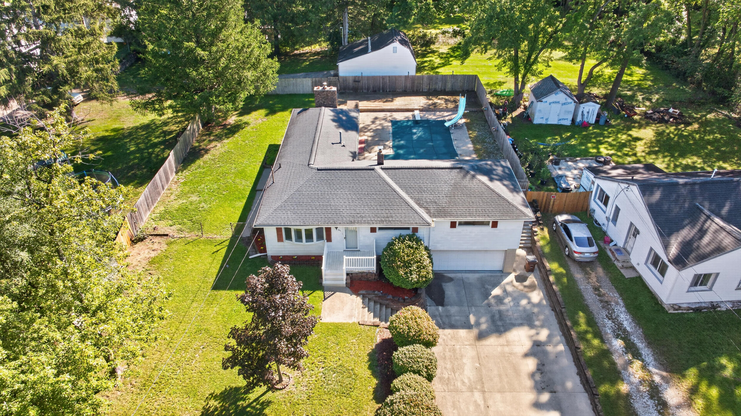 2921 Overhill Road — photo