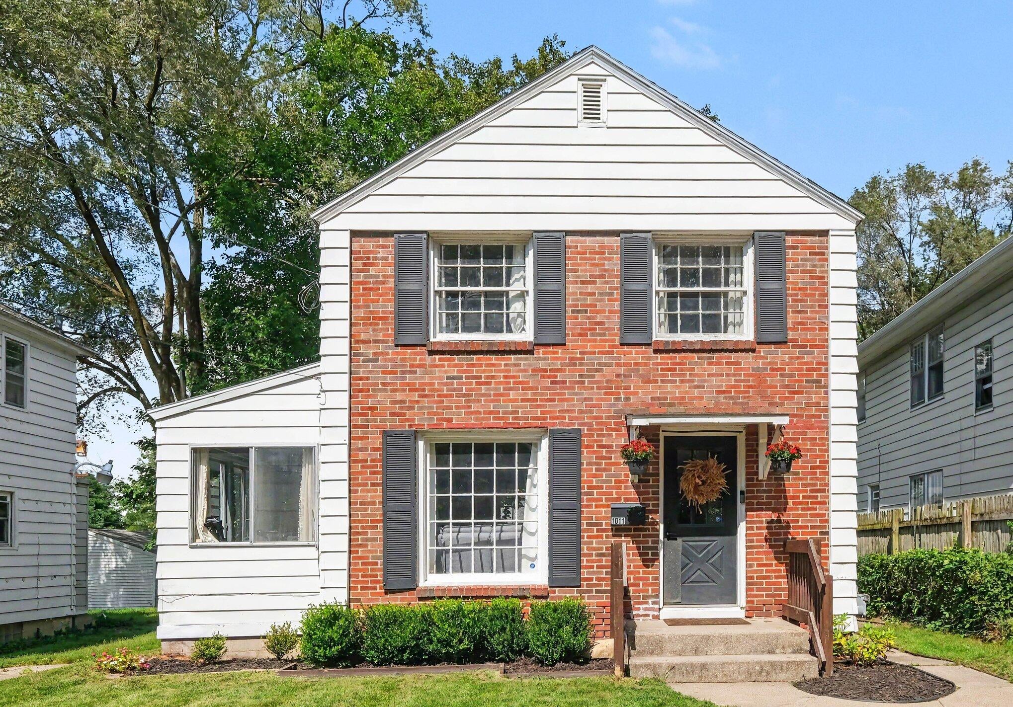 1011 Dickinson Street SE — photo