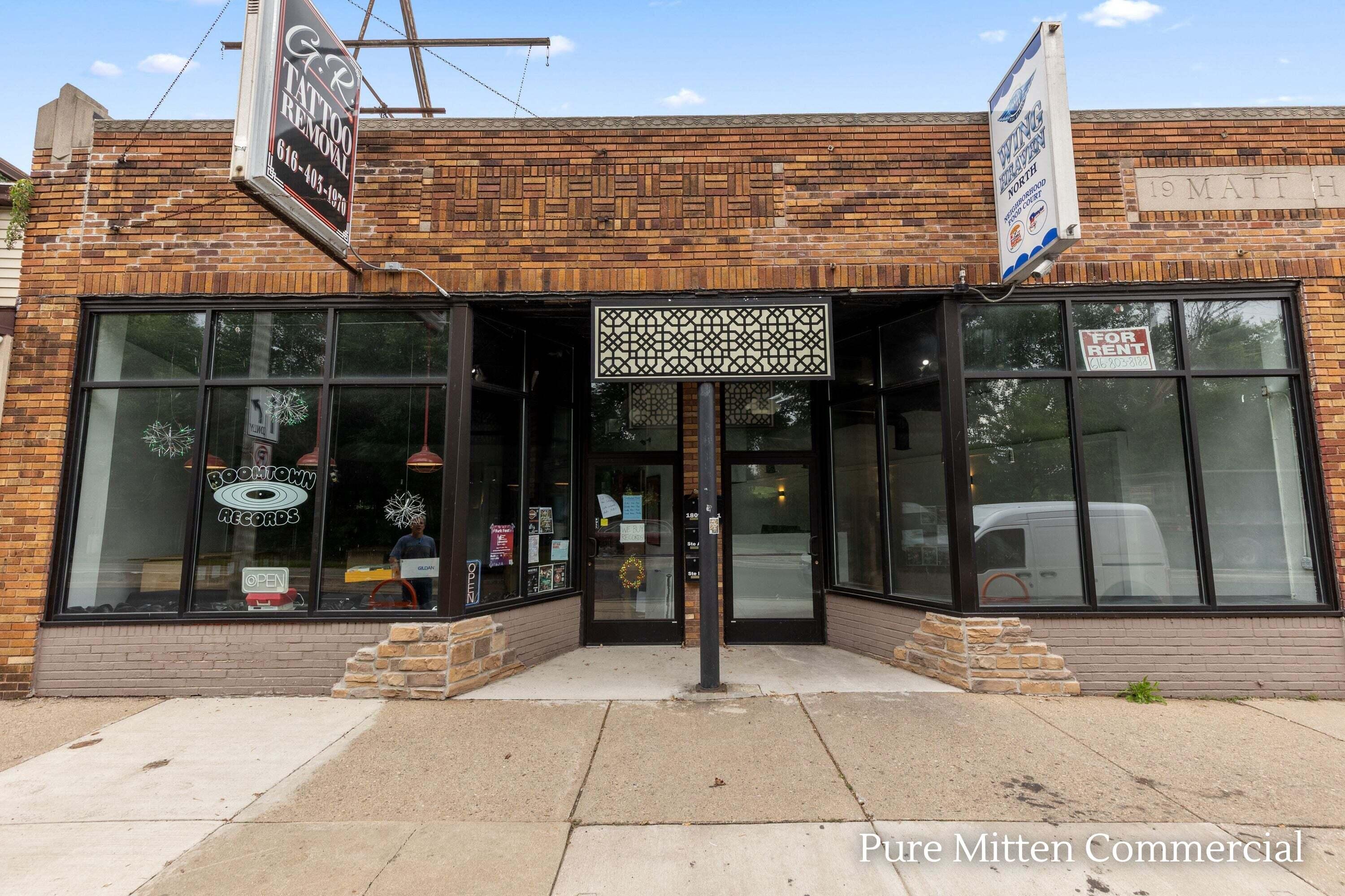 1809 Plainfield Avenue NE — photo
