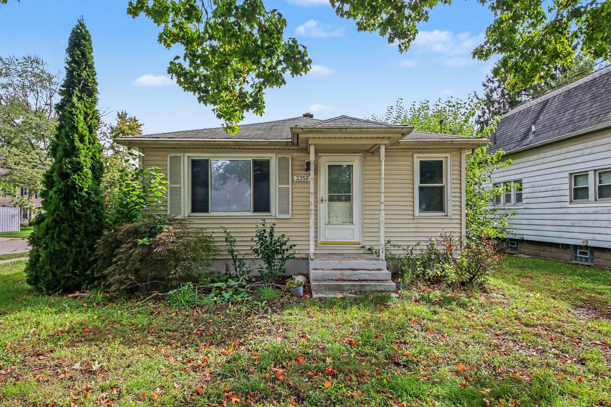 3352 Wilson Avenue SW — photo