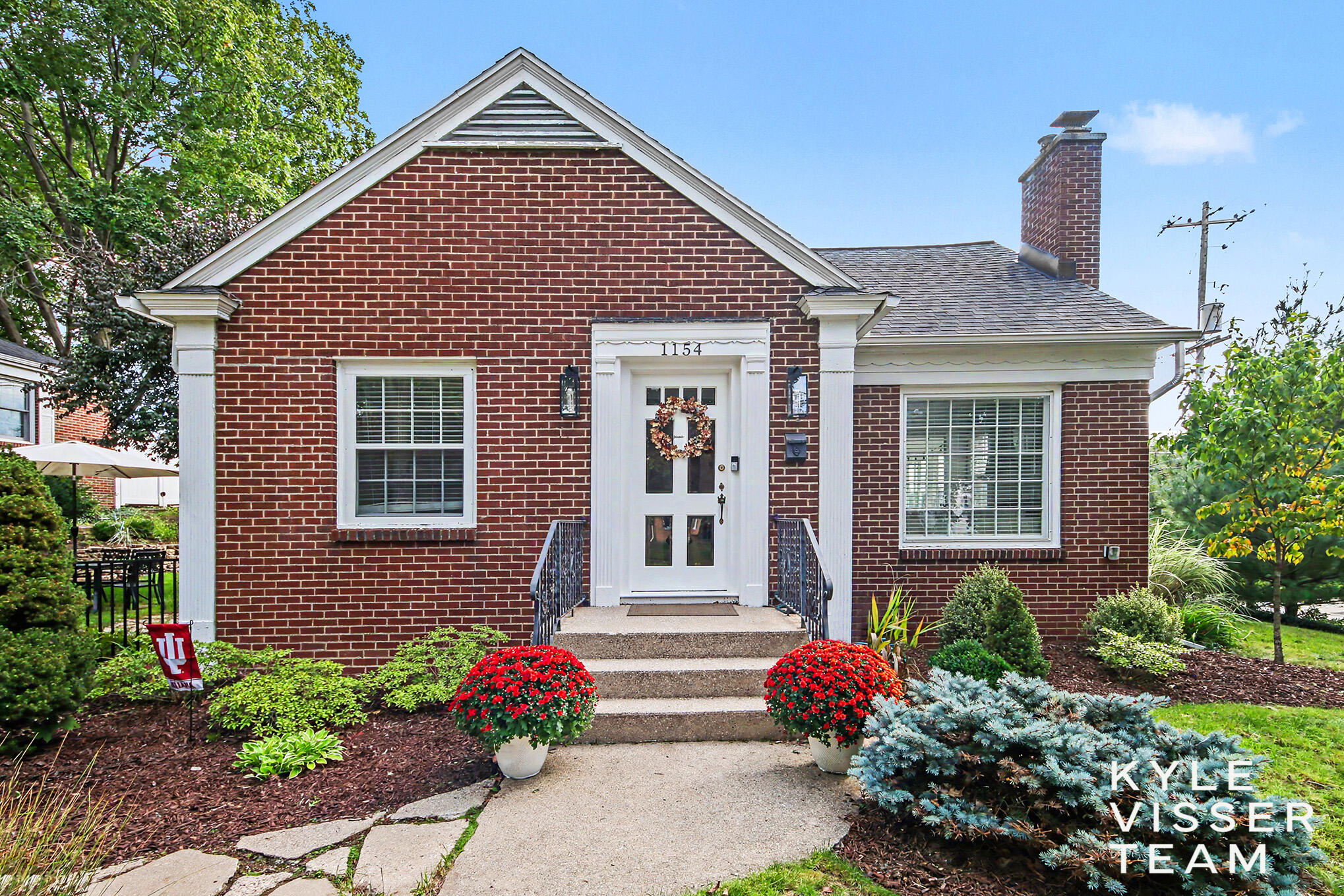 1154 Cadillac Drive SE — photo