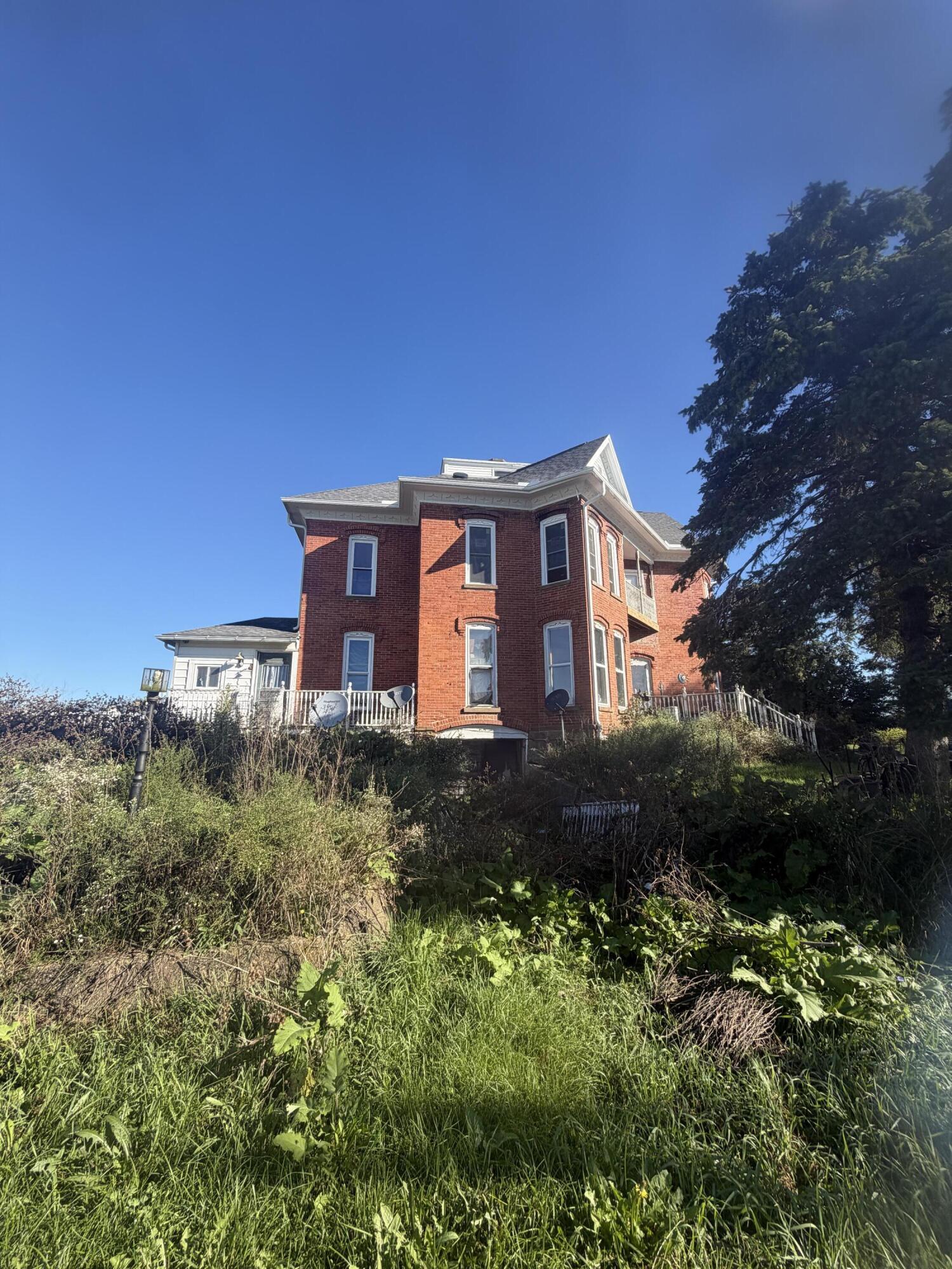 7932 Beebe Highway — photo