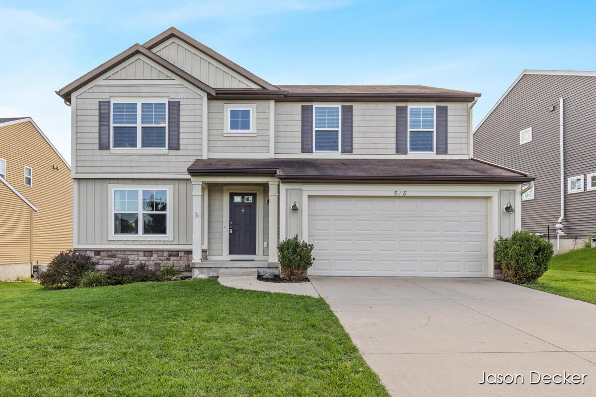 518 Orchard Drive NE — photo