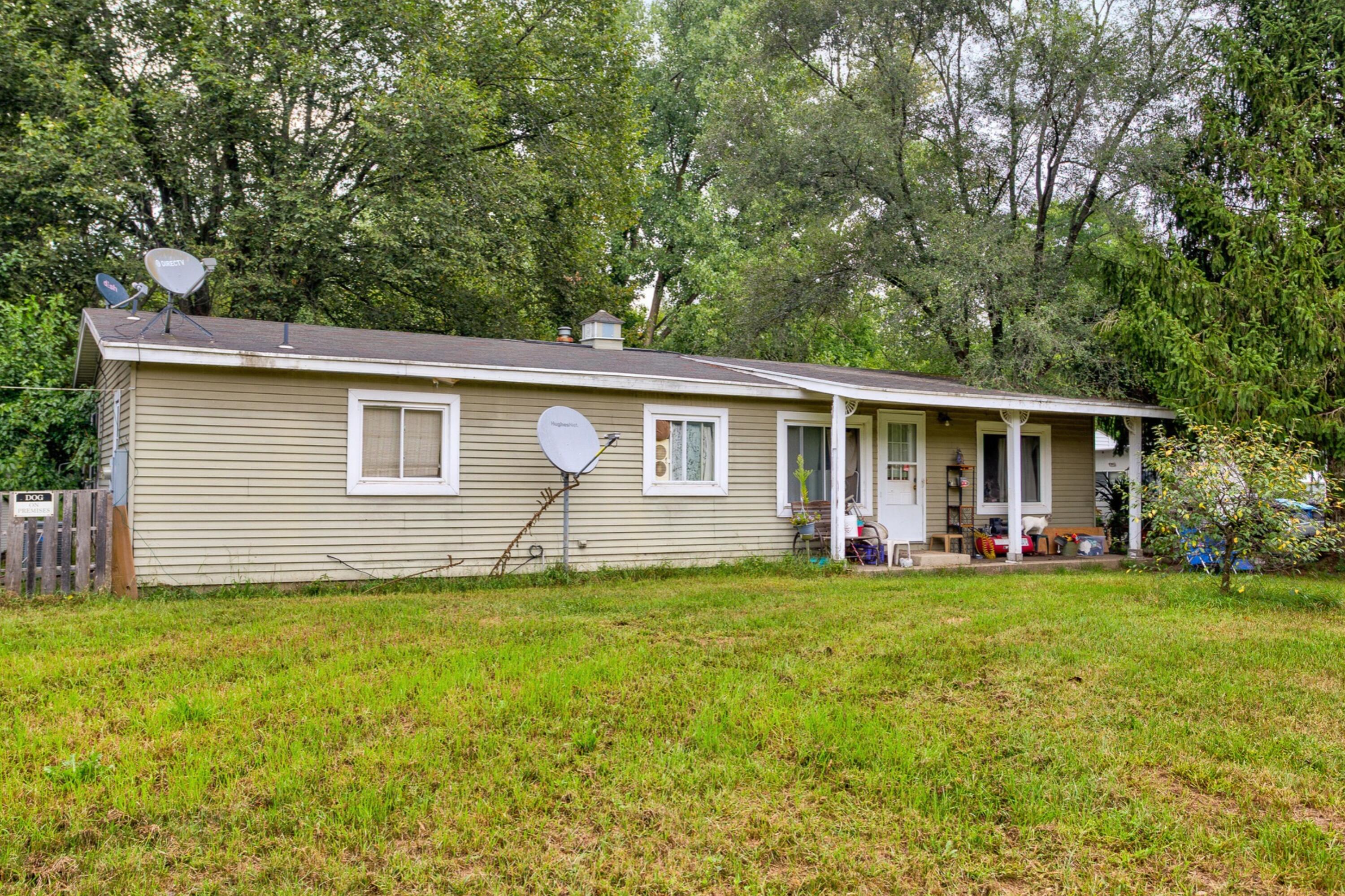 2503 Beach Court — photo
