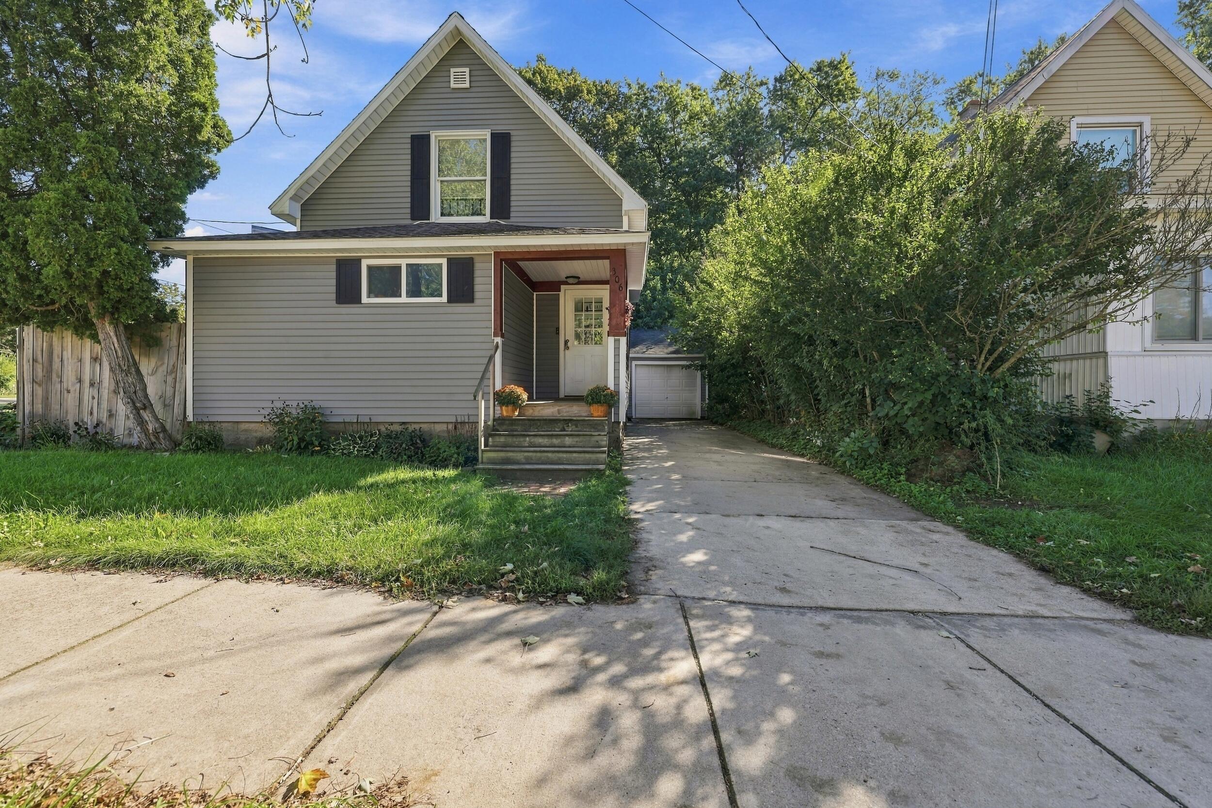 306 N Main Street — photo