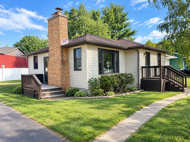 328 Doris Street NW — photo