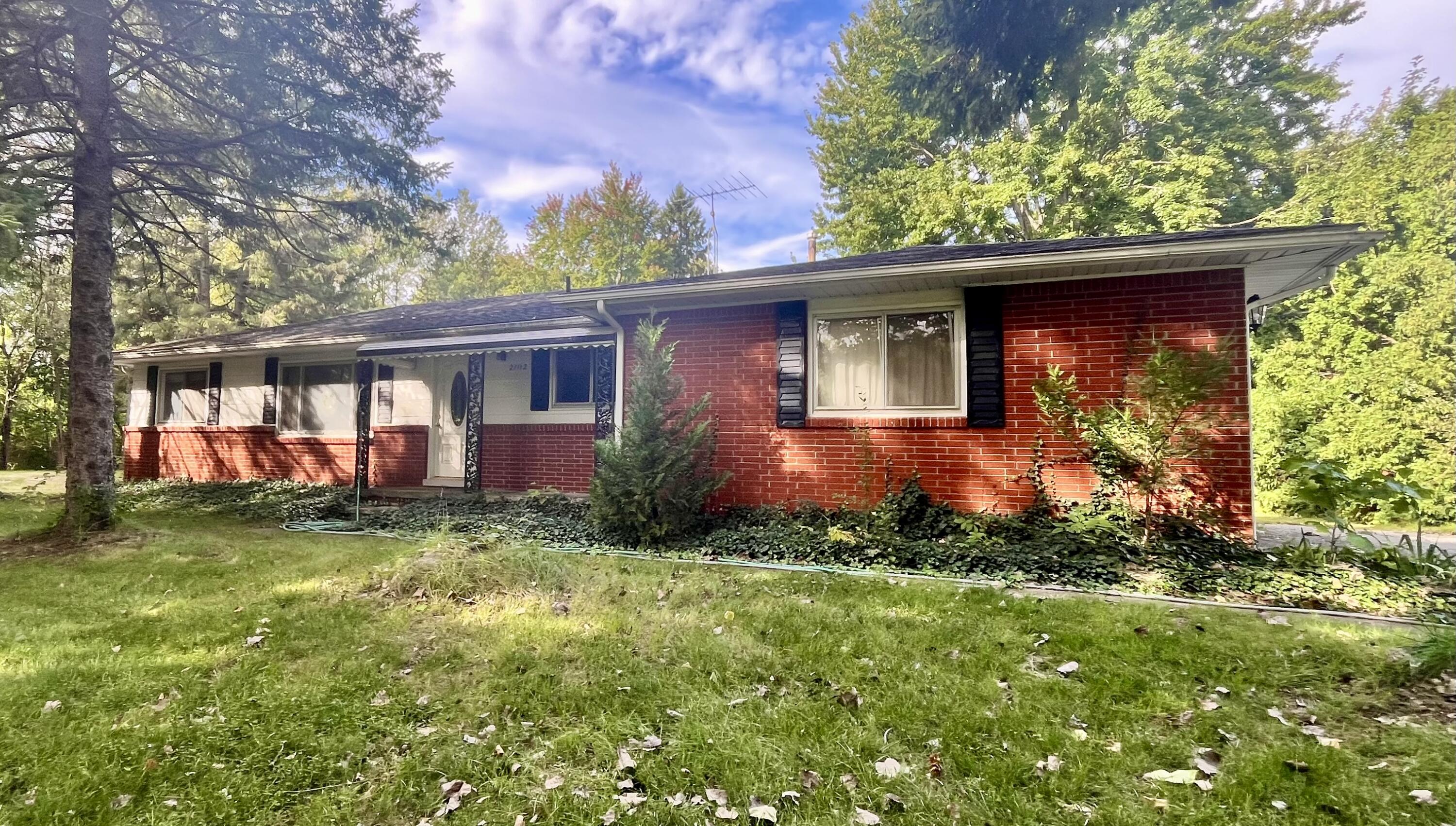 21112 Wilmot Road — photo