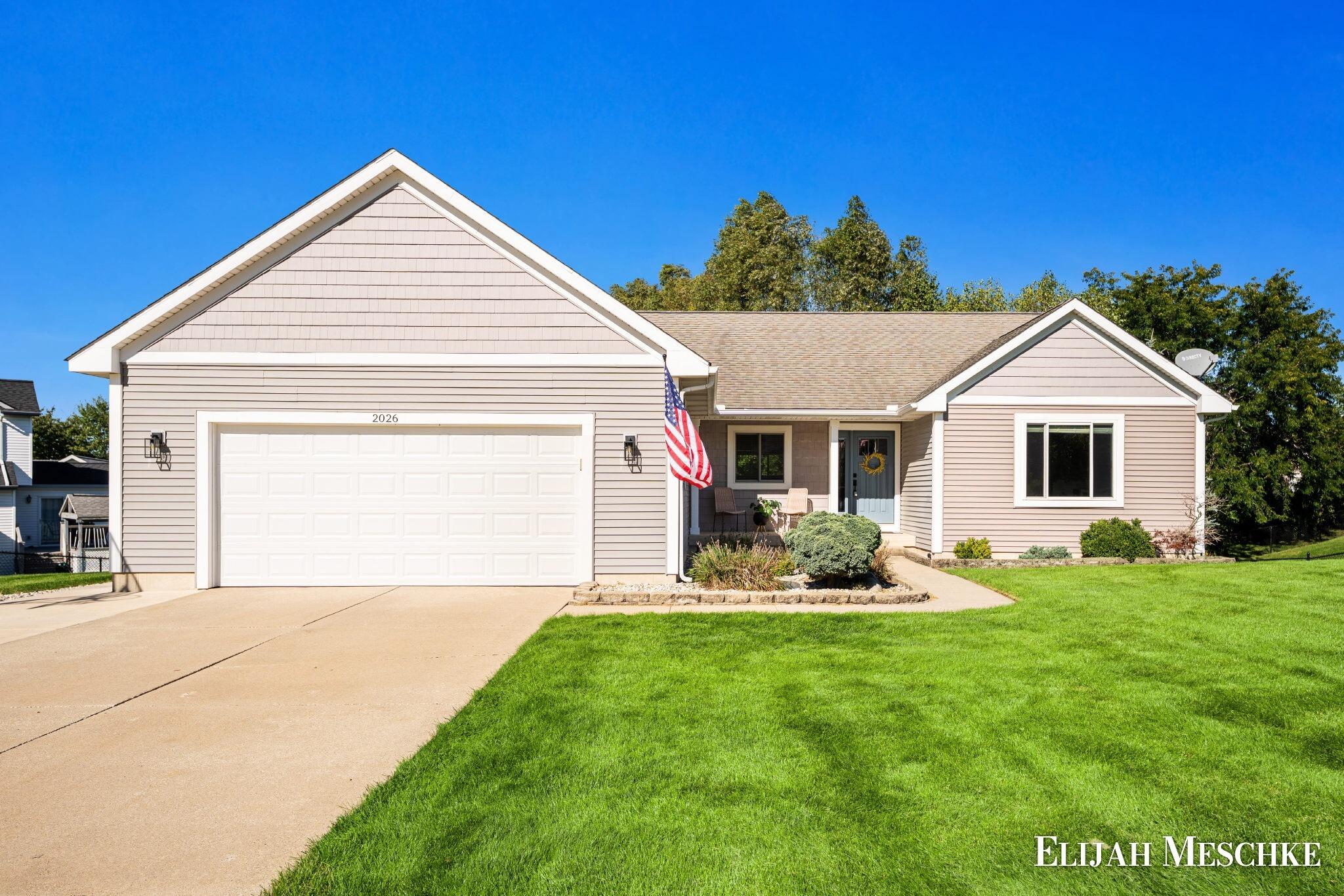 2026 Orchard Ridge Drive NW — photo
