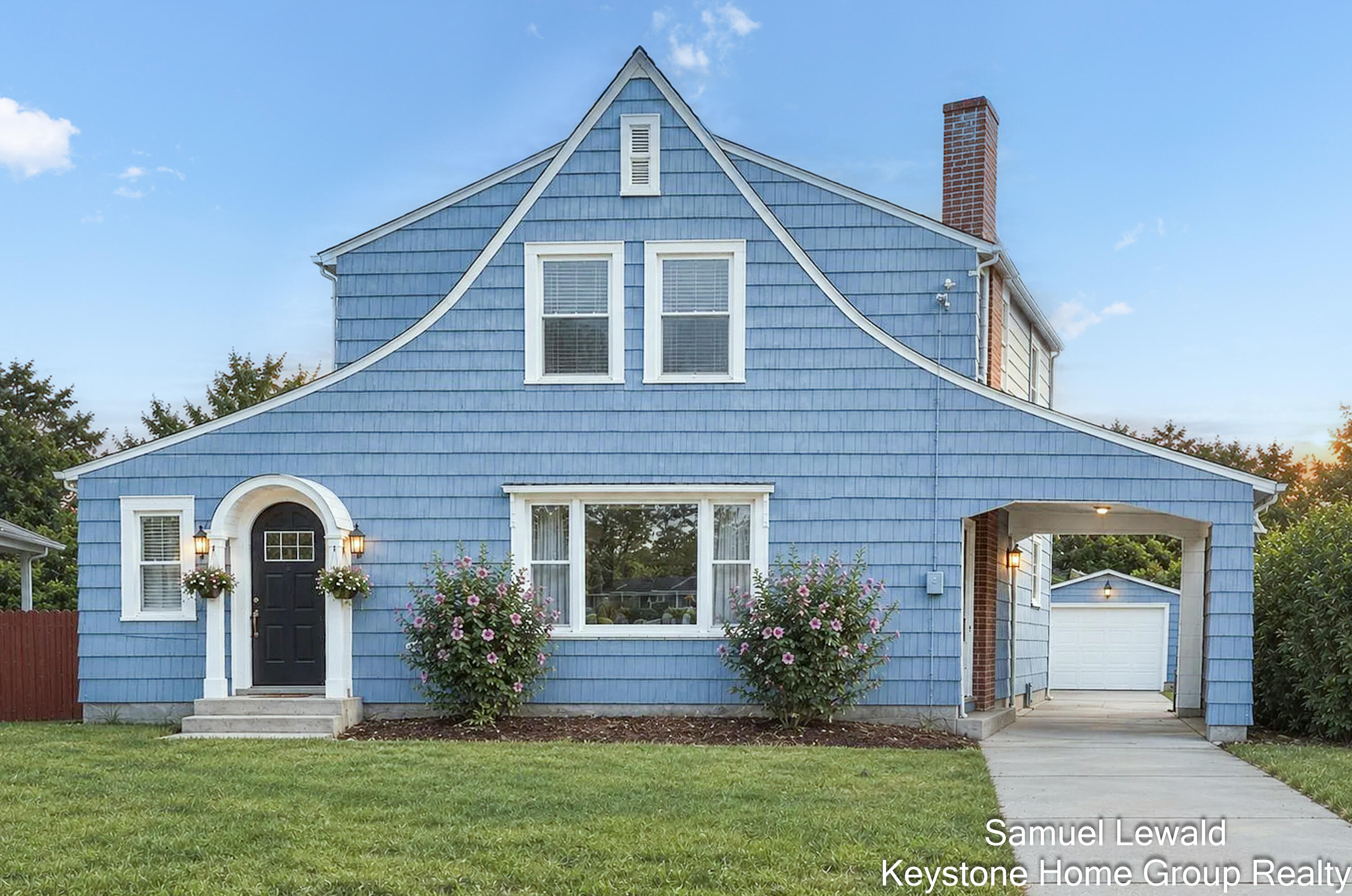 213 E Milham Avenue — photo