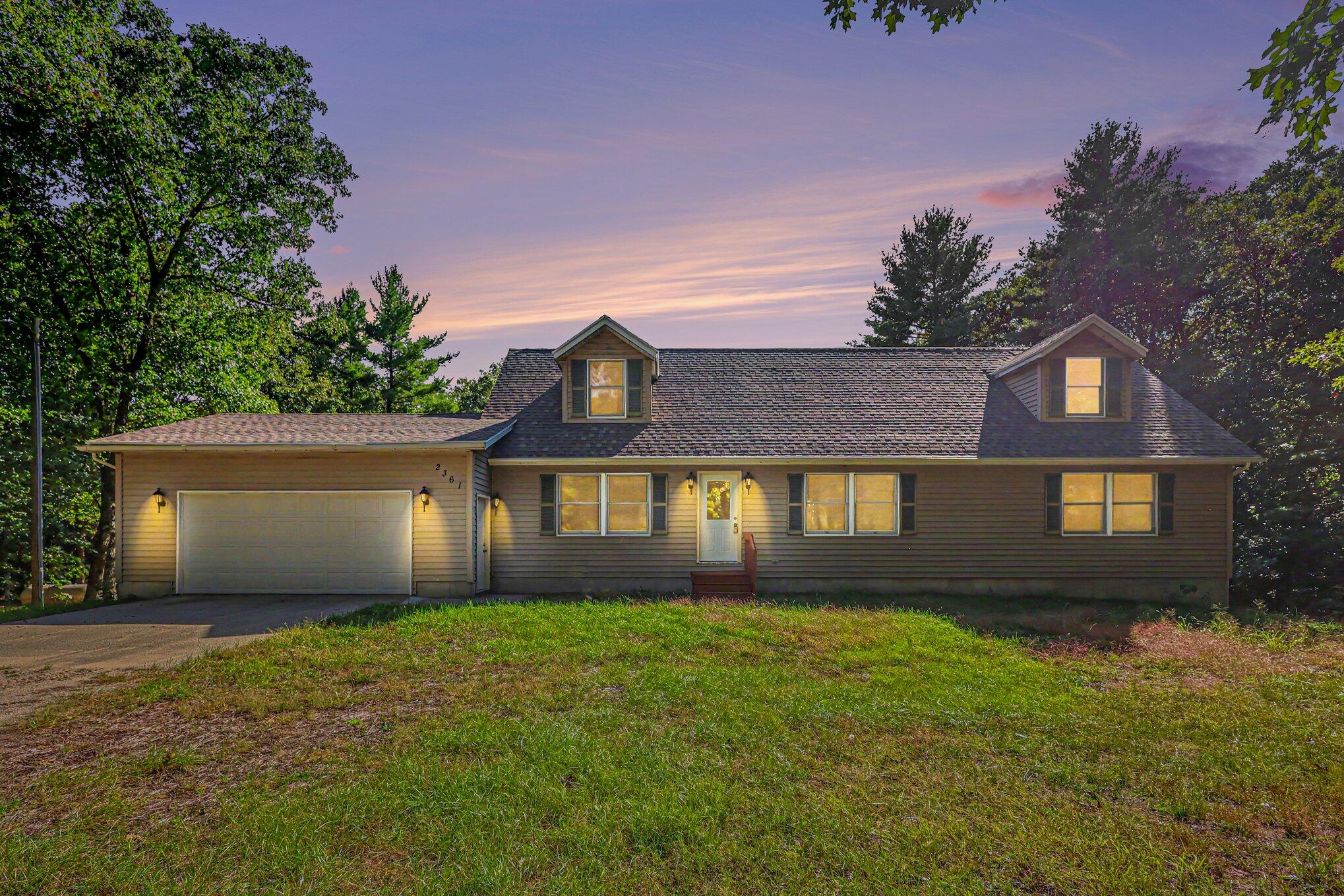2361 E Raymond Road — photo