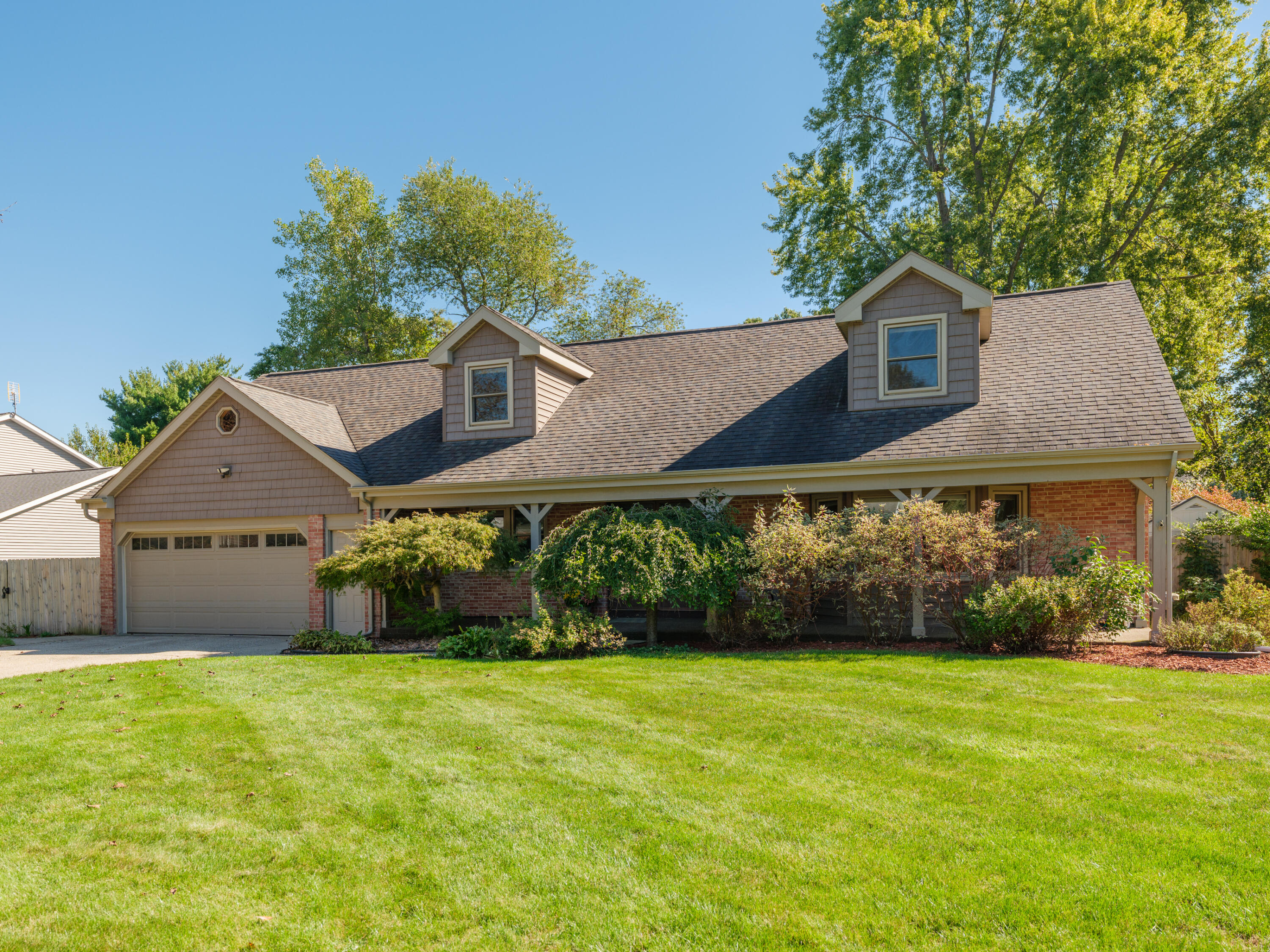 6343 Cypress Street — photo