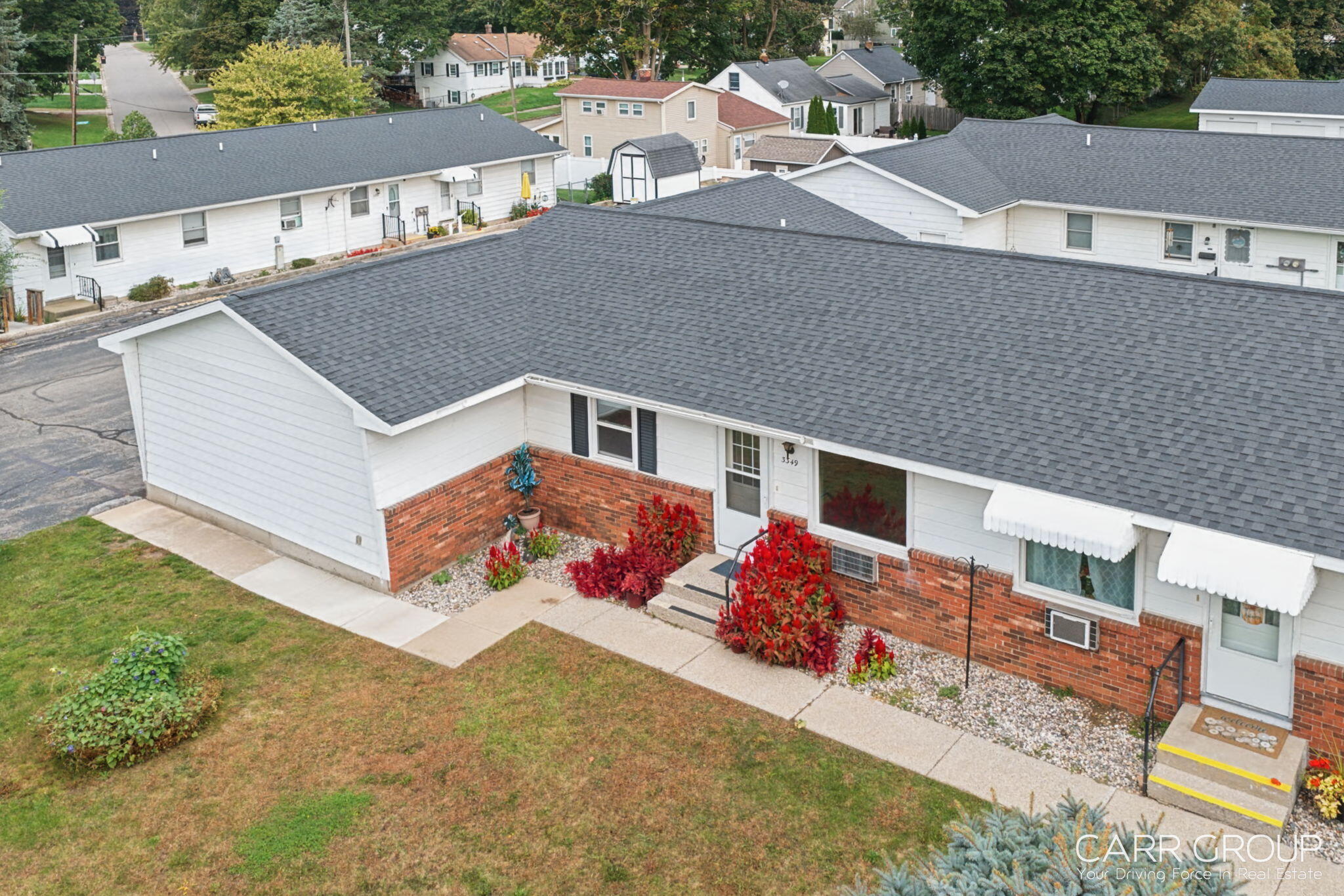 3349 Division Avenue SW B — photo