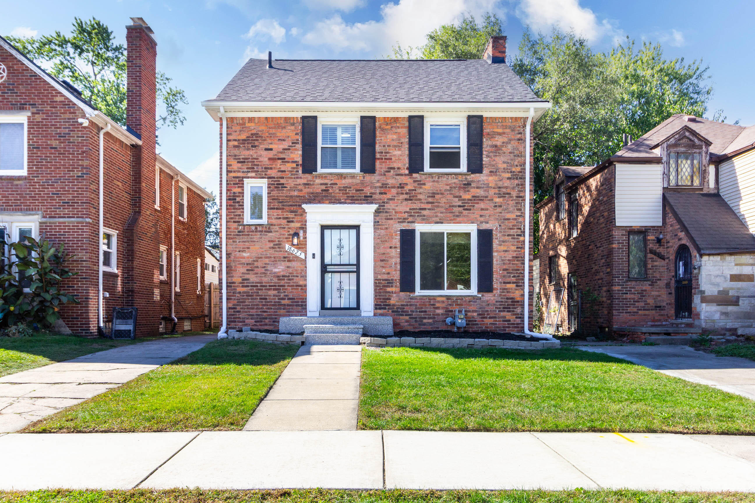18625 Northlawn Street — photo