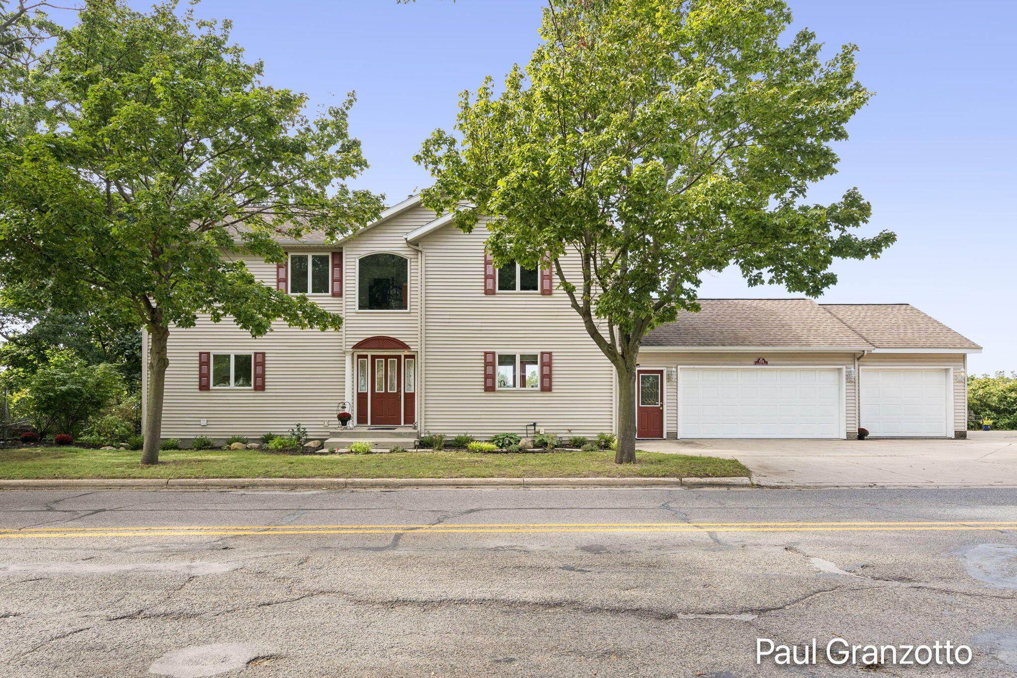 1524 Lakeshore Drive — photo