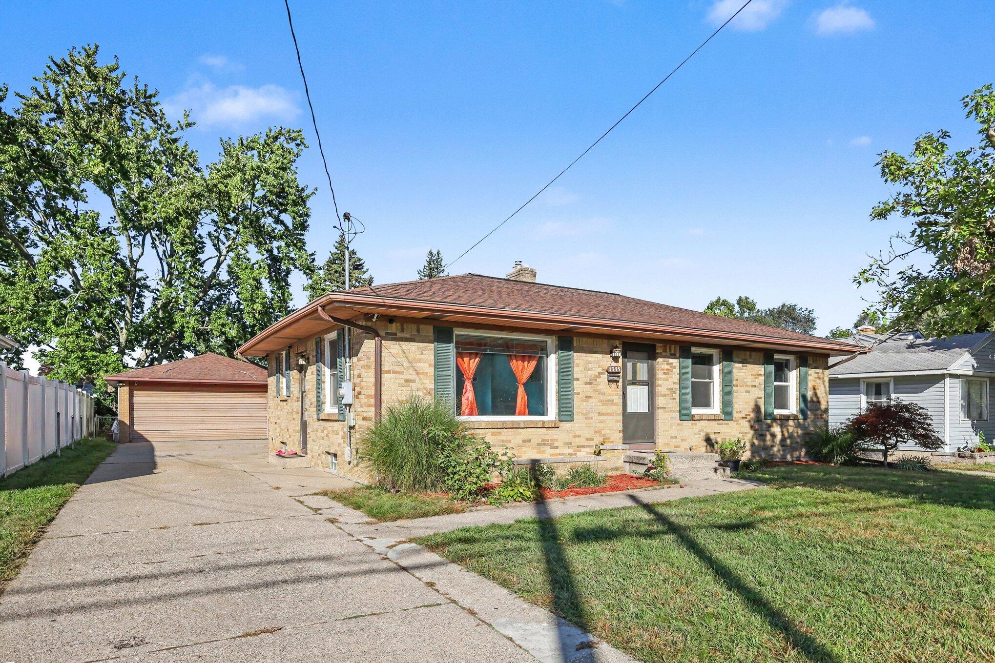 3353 Boone Avenue SW — photo