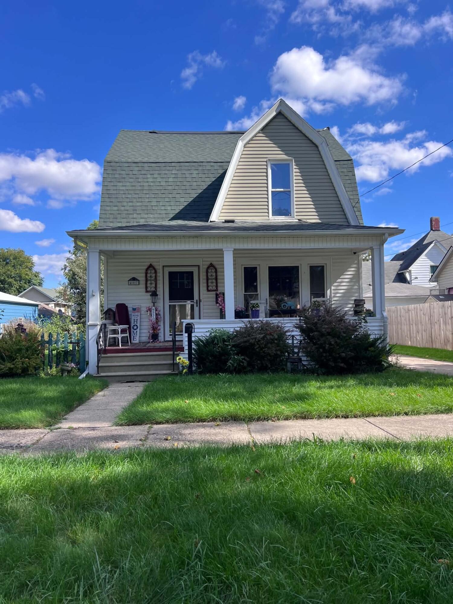 407 S Webster Street — photo