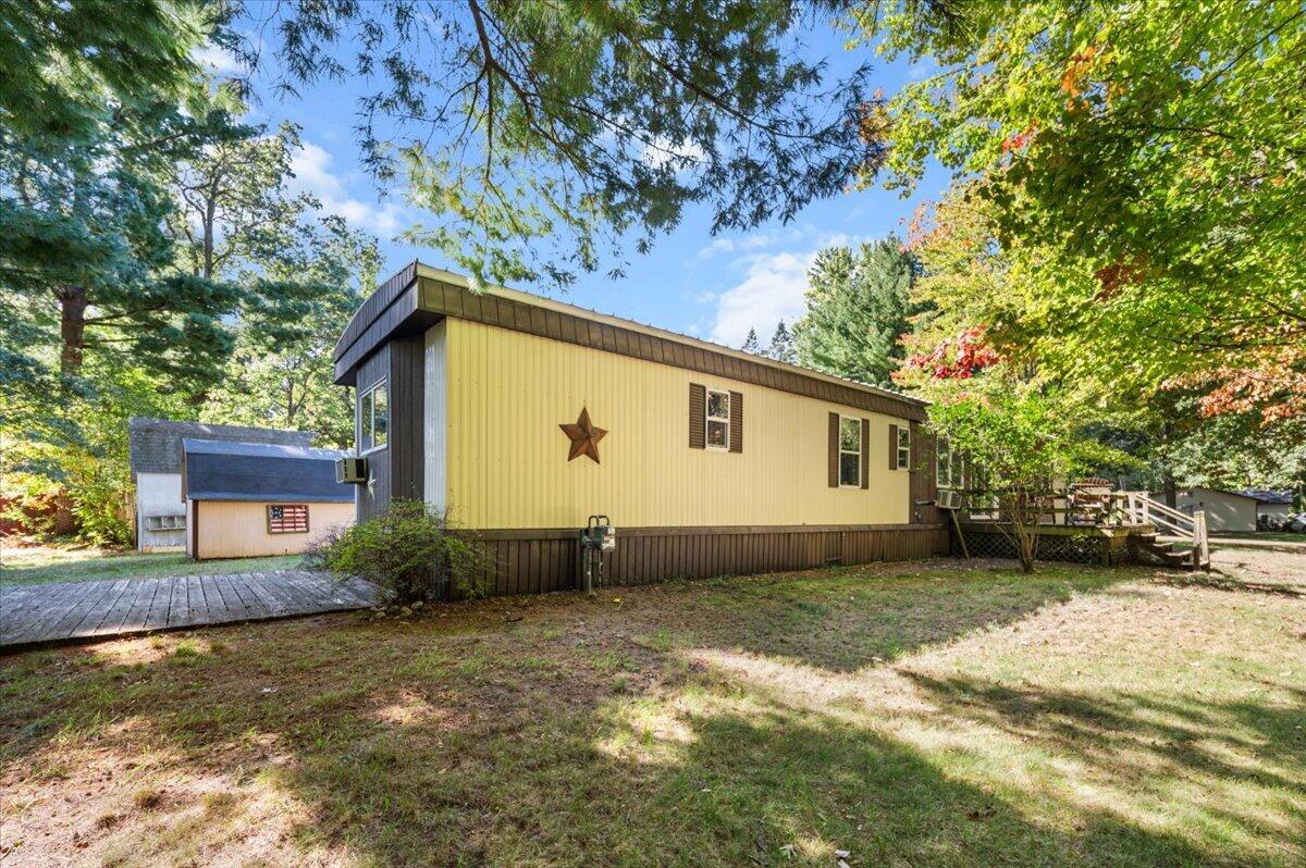 7650 E Lake Drive — photo