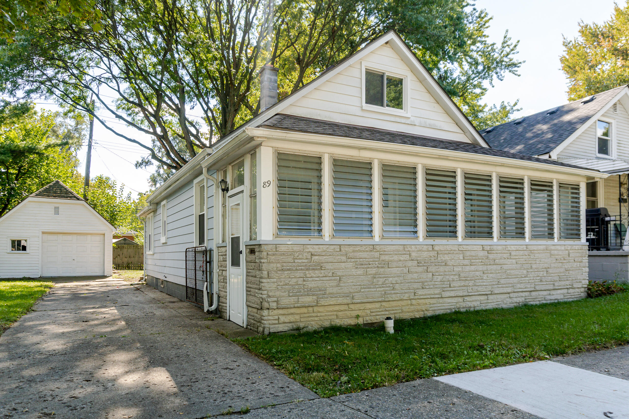 89 W Madge Avenue — photo