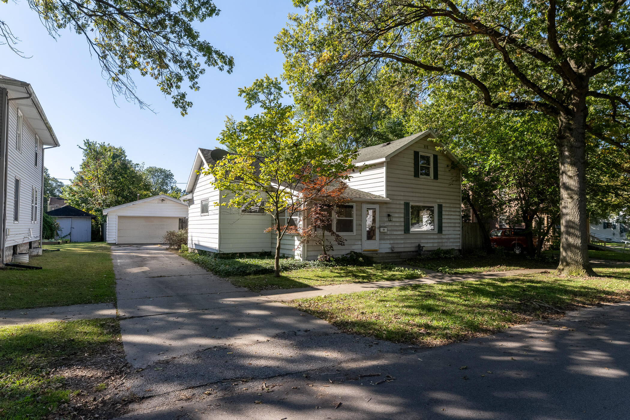 1110 Sycamore Street — photo