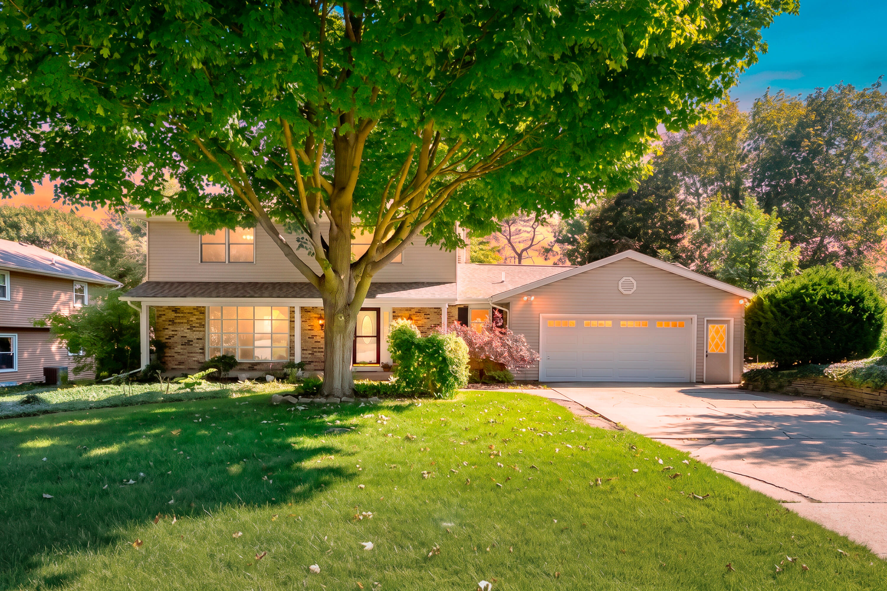 6573 Isabelle Street — photo