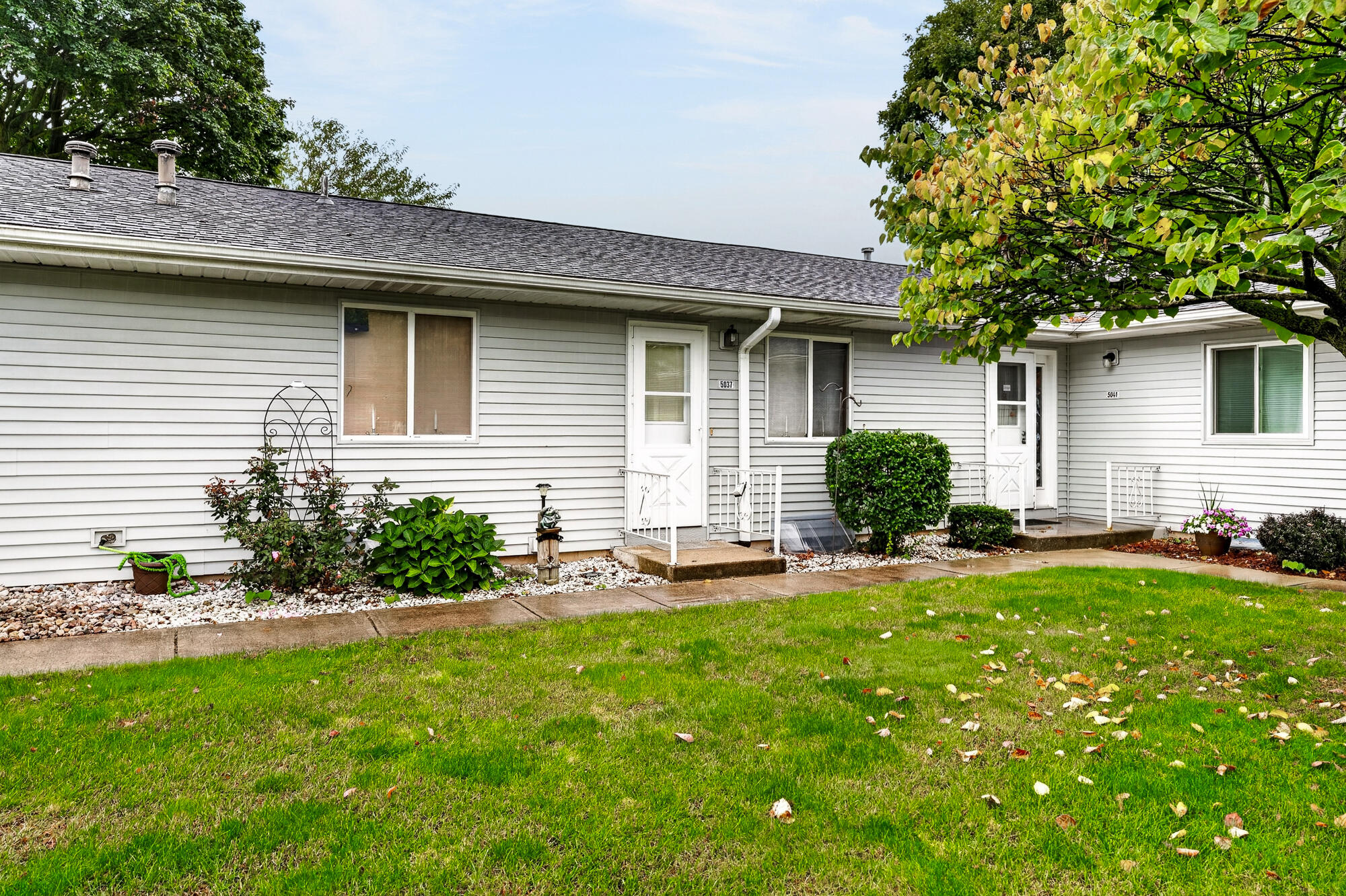 5037 Green Meadow Road — photo